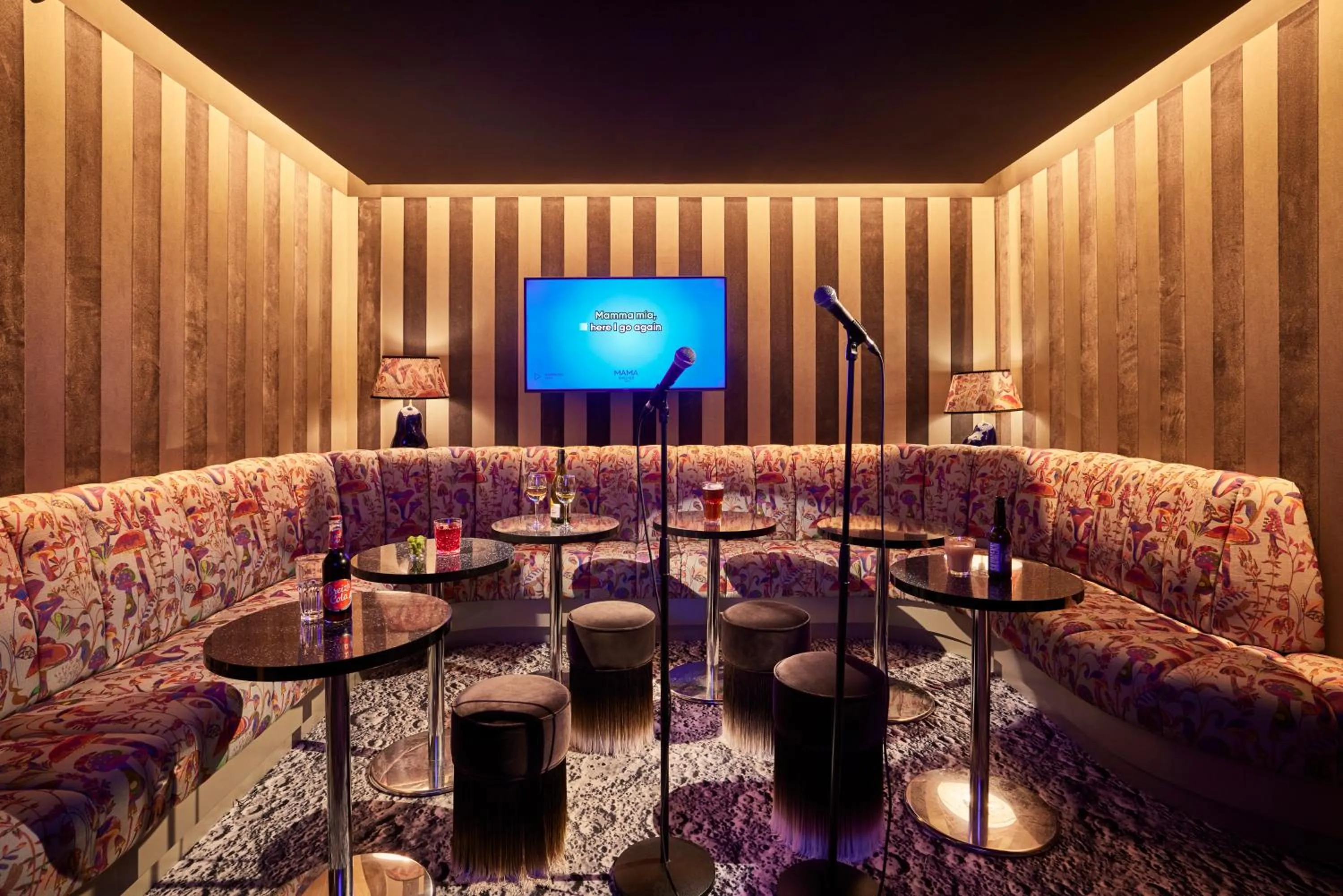 Karaoke in Mama Shelter Rennes