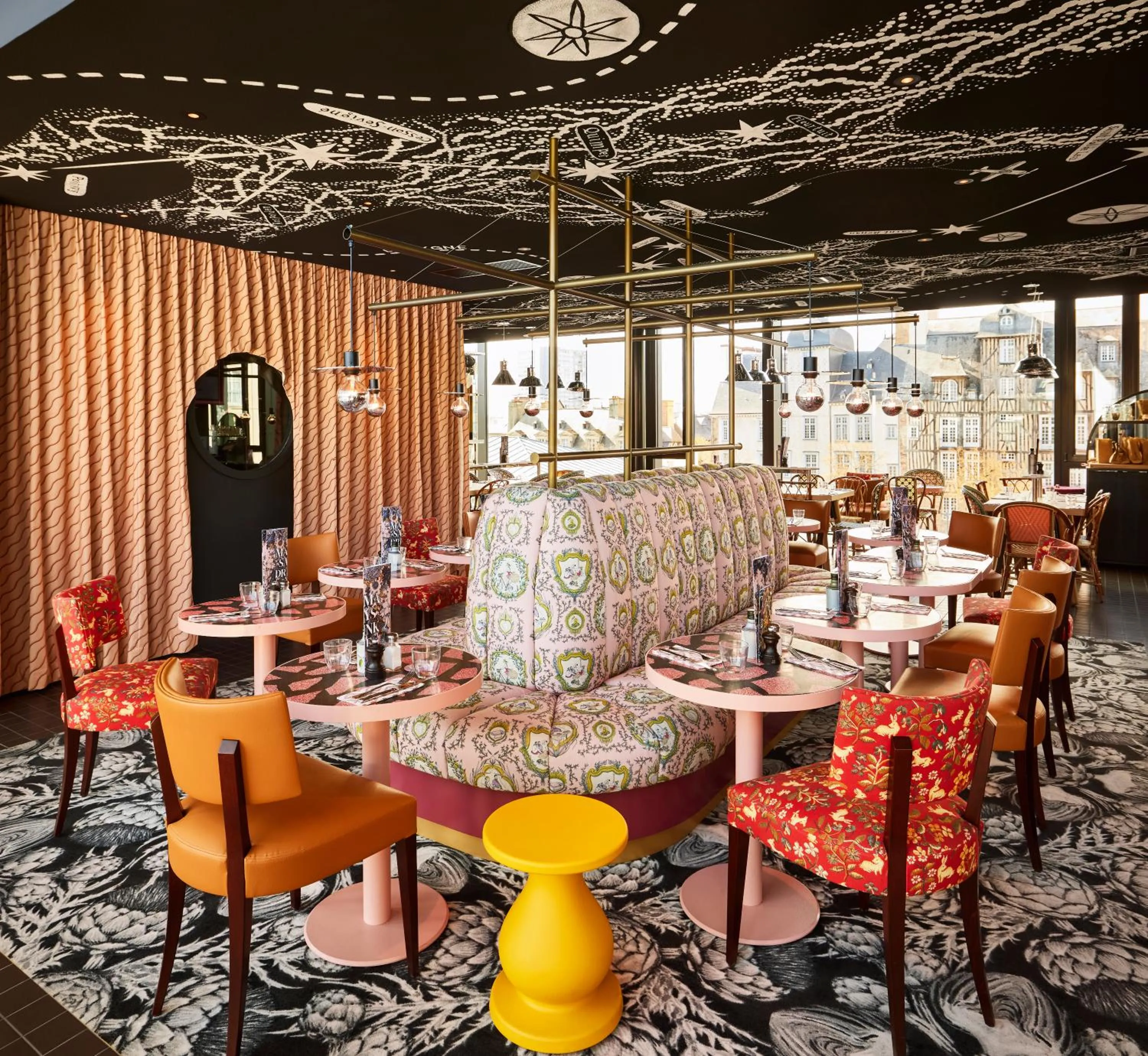 Restaurant/places to eat in Mama Shelter Rennes