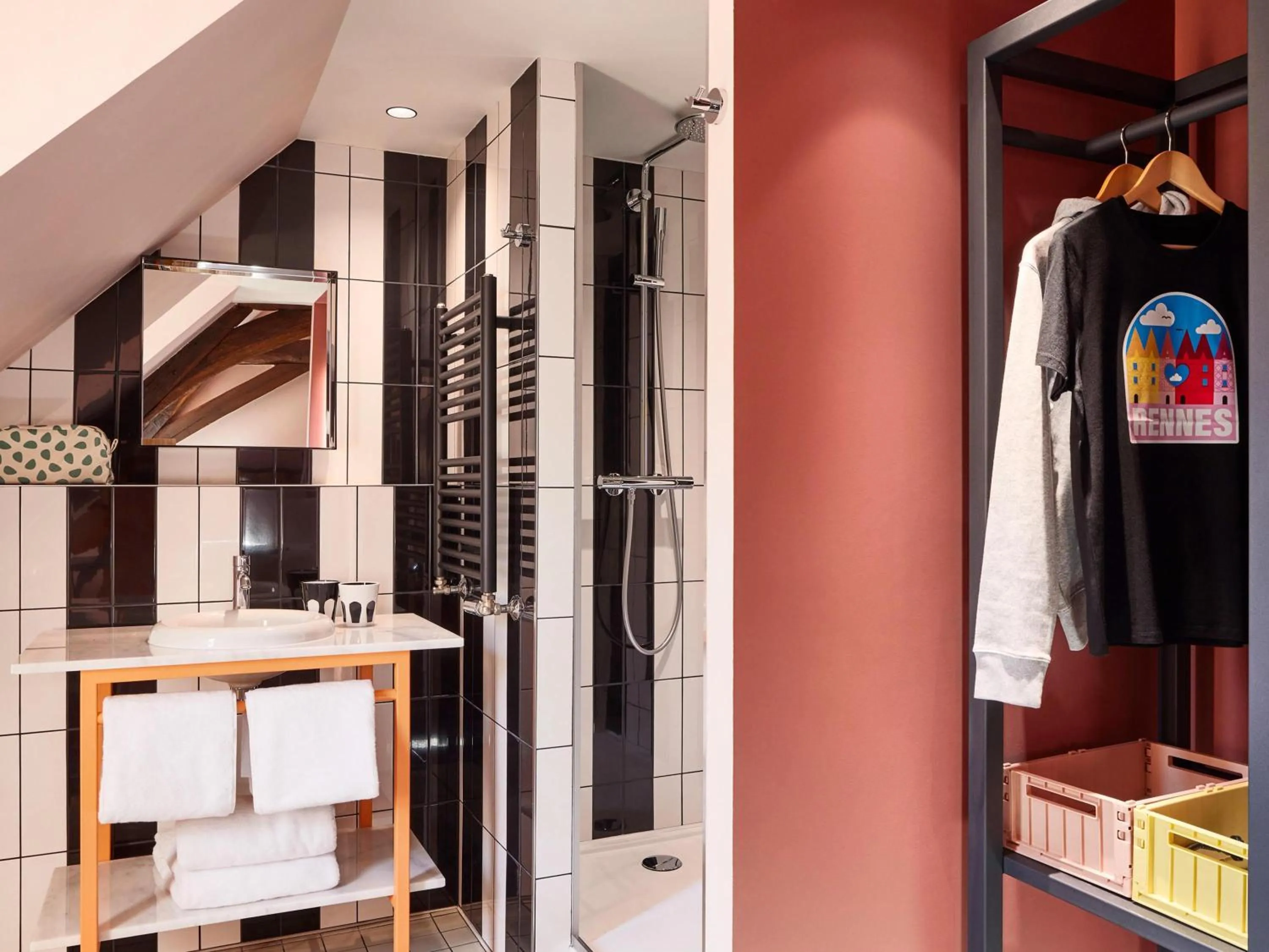 Bedroom in Mama Shelter Rennes