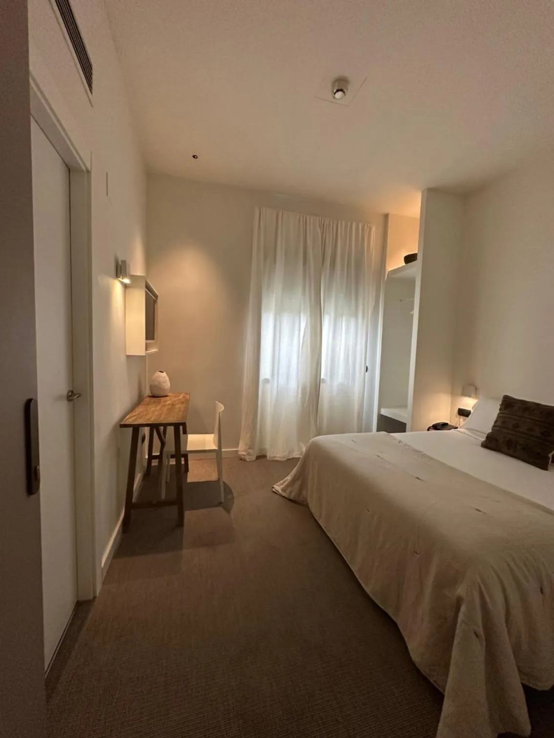 Bed in Hotel Avenida