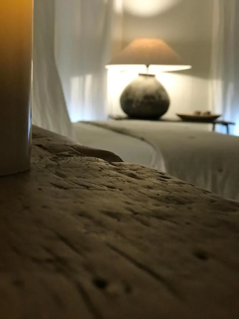 Decorative detail, Bed in Hotel Avenida