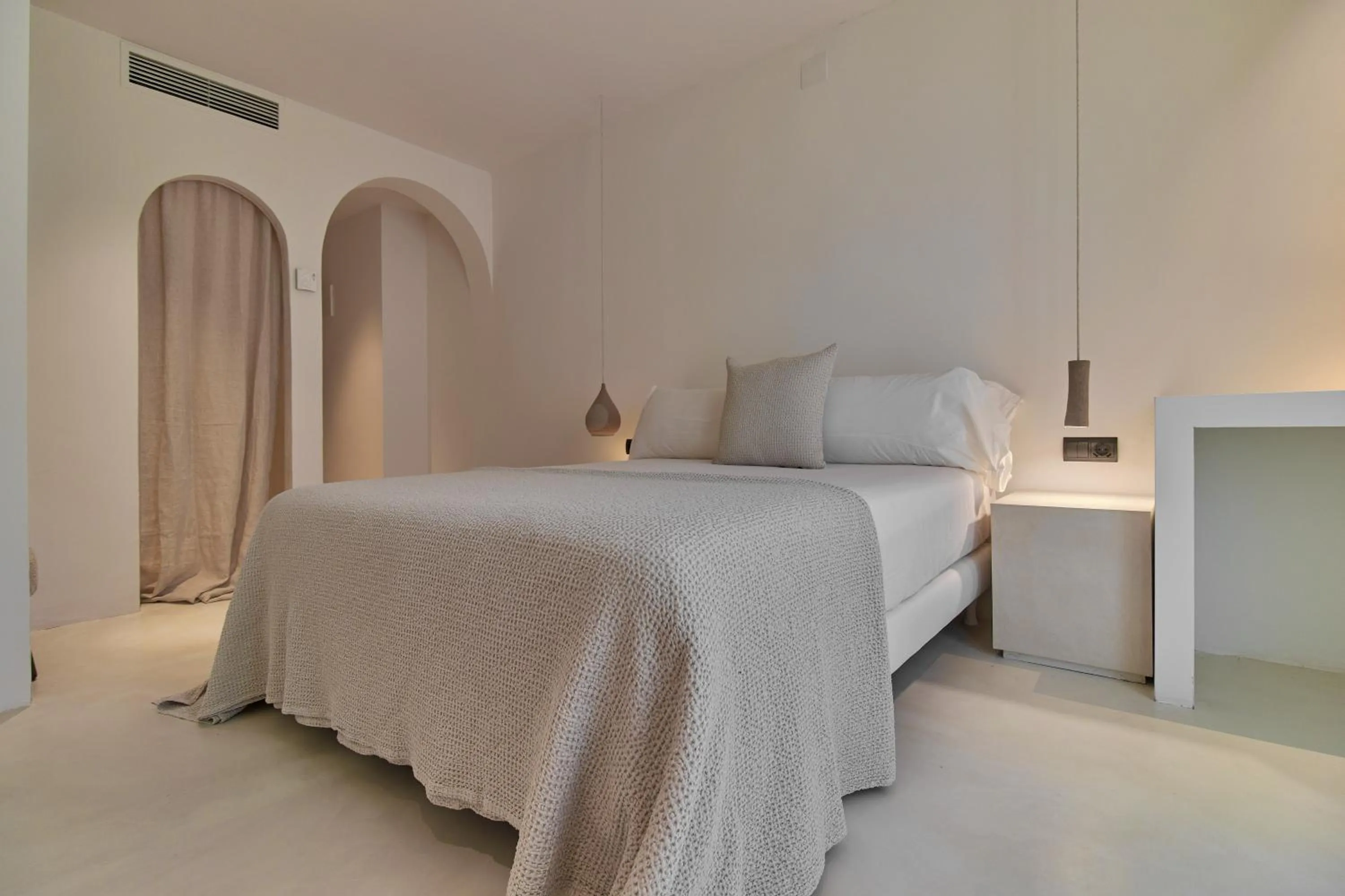 Bed in Hotel Avenida