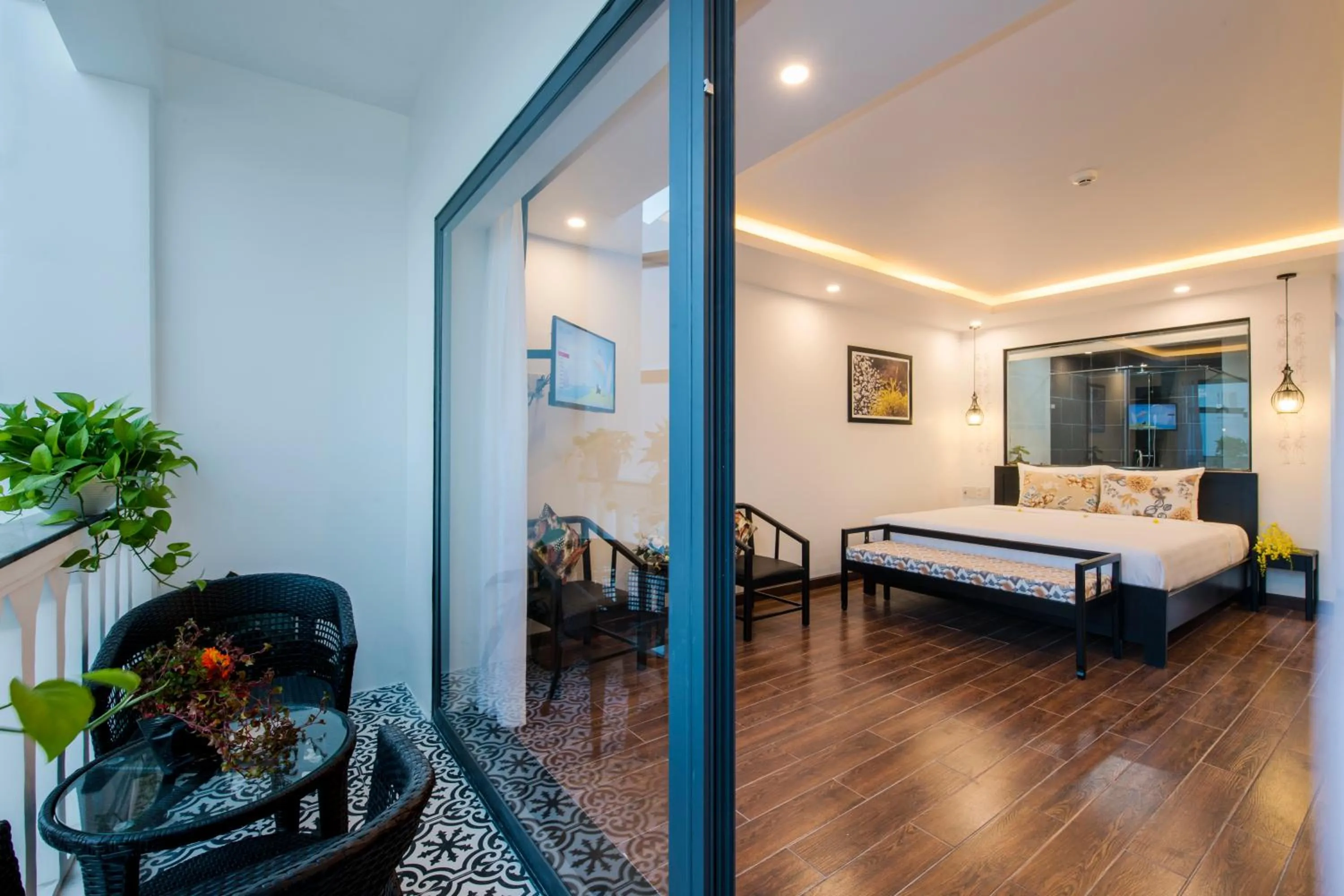 Balcony/Terrace, Bed in Gem Riverside Hotel Hoi An