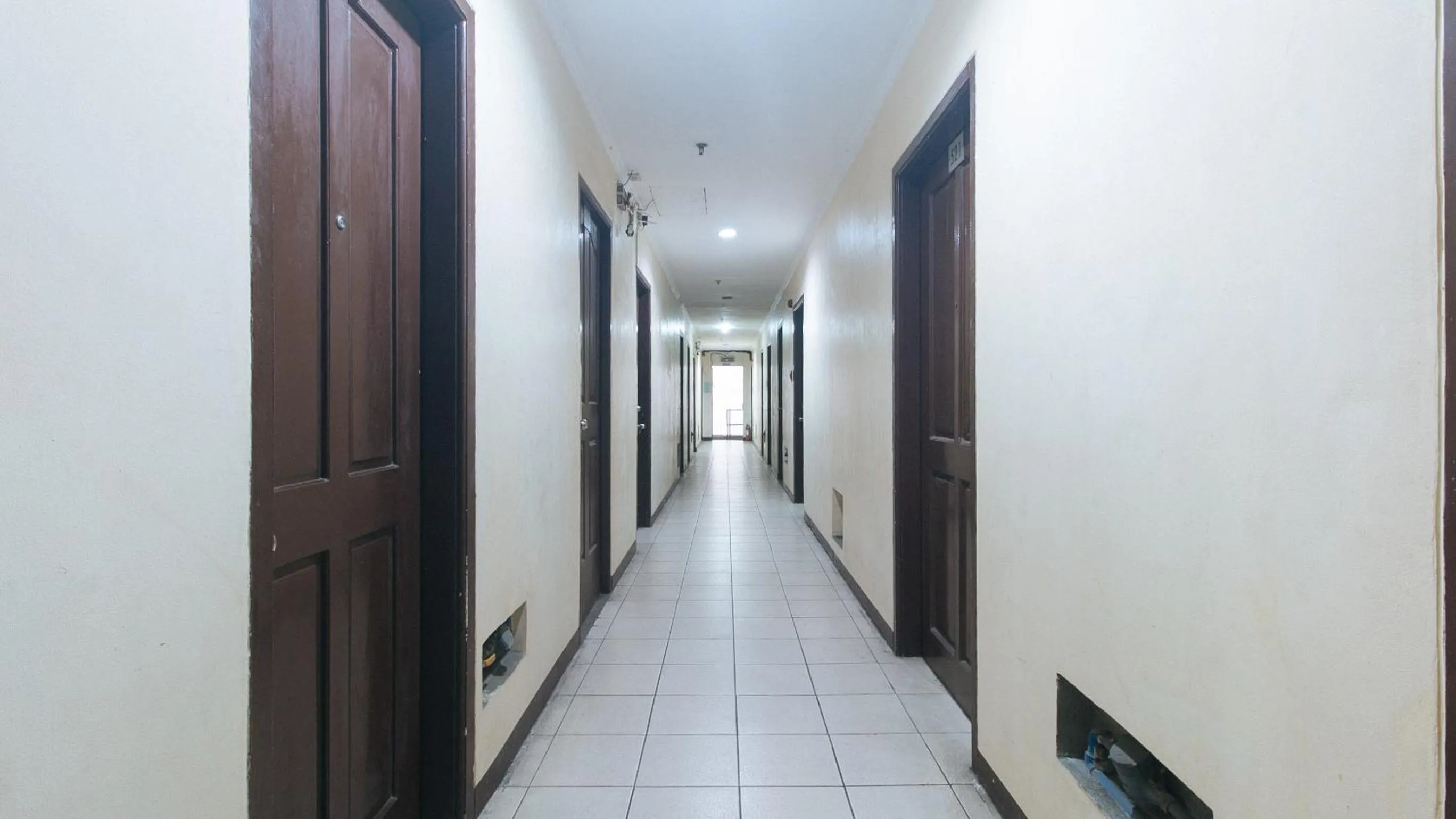 Area and facilities in Mervin's Terraces by RedDoorz