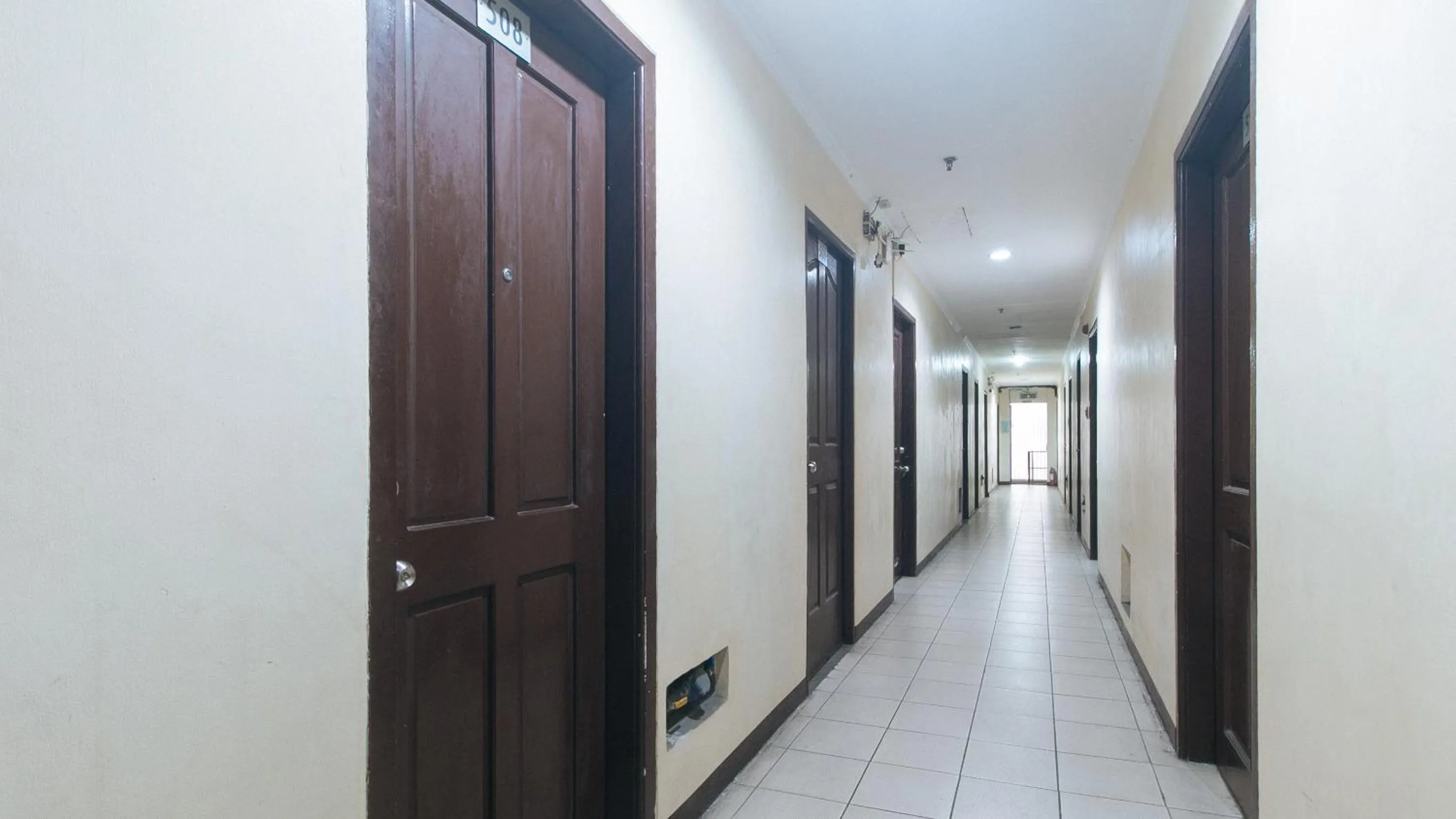 Area and facilities in Mervin's Terraces by RedDoorz