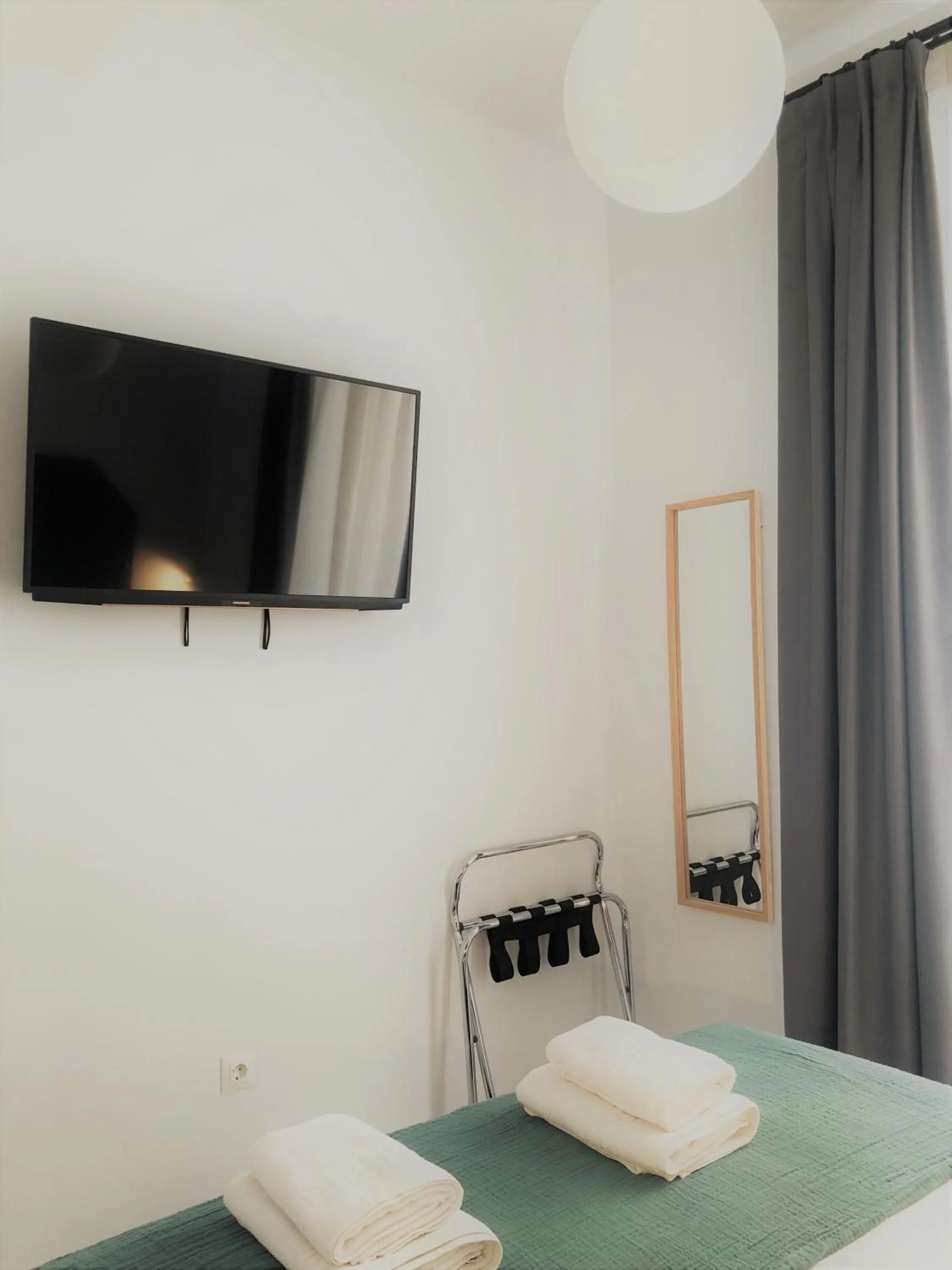 Bed in Hostal Hom Museo