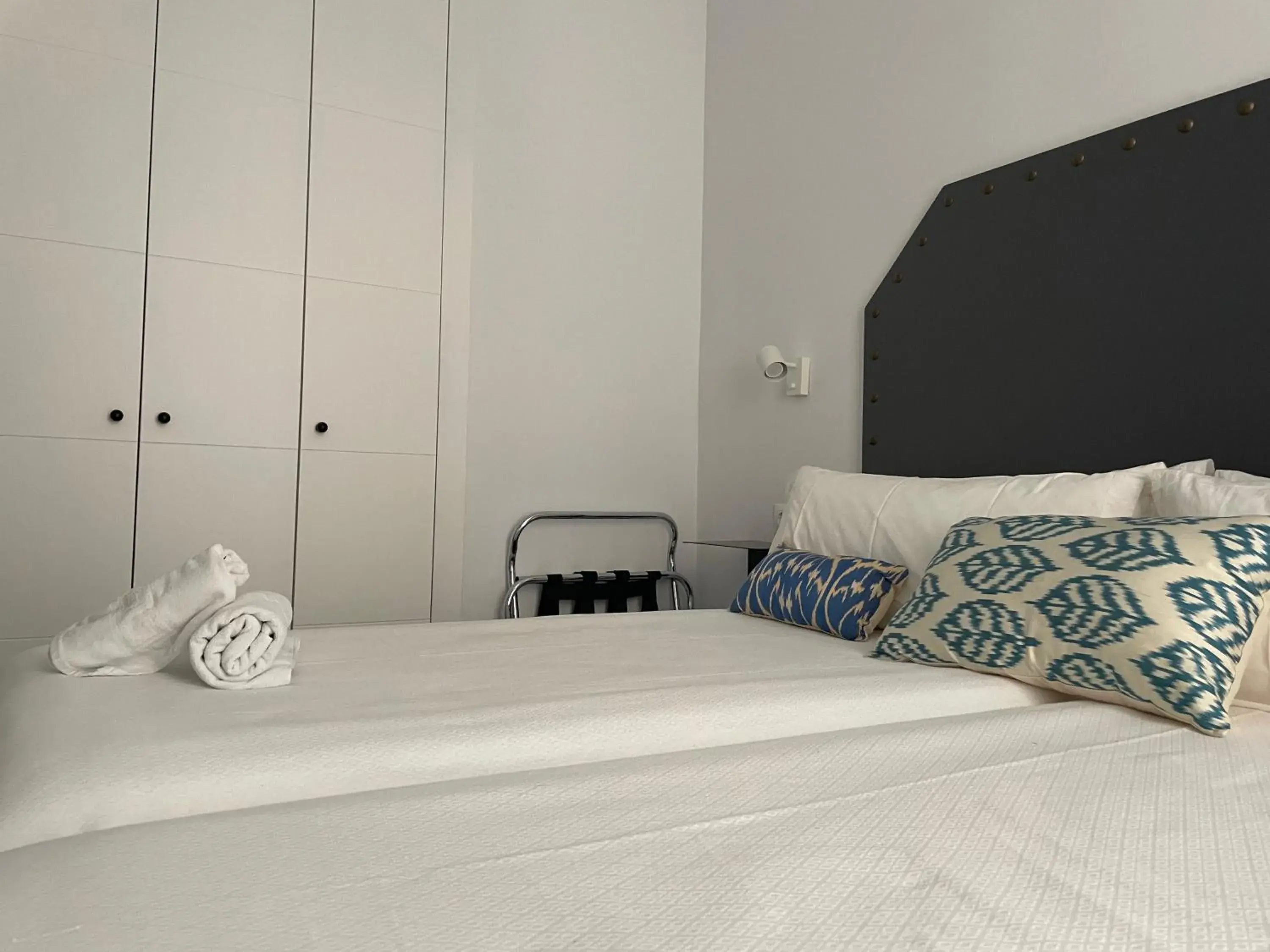 Double or Twin Room in Hostal Hom Museo Double or Twin Room in Hostal Hom Museo