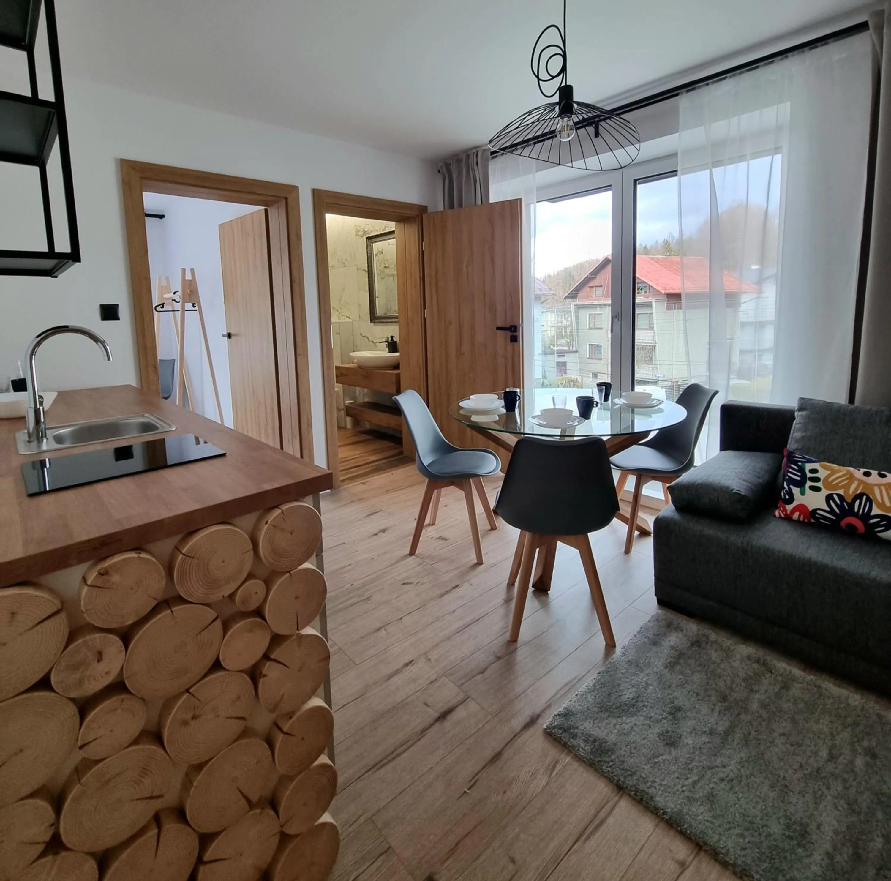 Kitchen or kitchenette in Apartamenty Nowa Osada - by VillaOlimpijska2