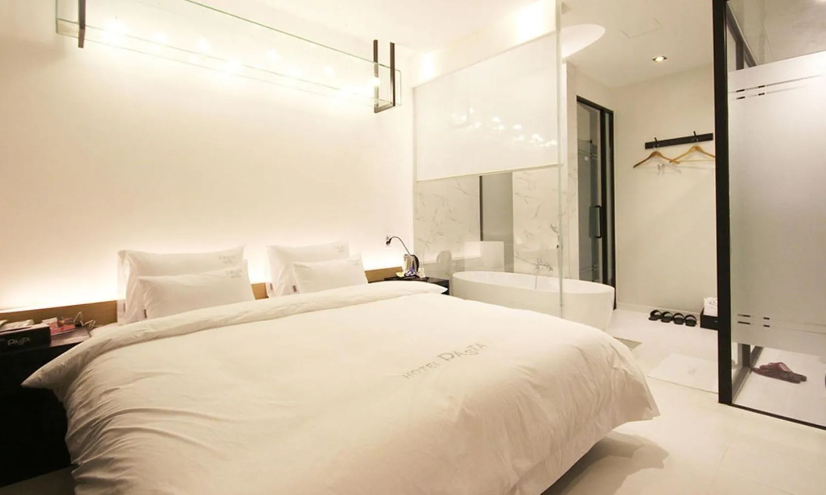 Bed in Jinhae Pasta Hotel