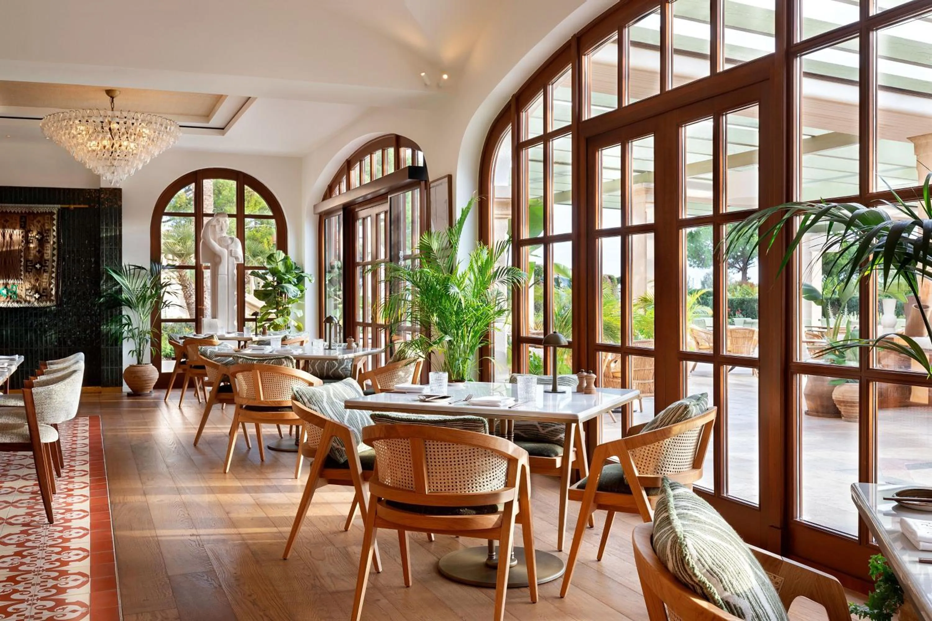Restaurant/places to eat in The St. Regis Mardavall Mallorca Resort