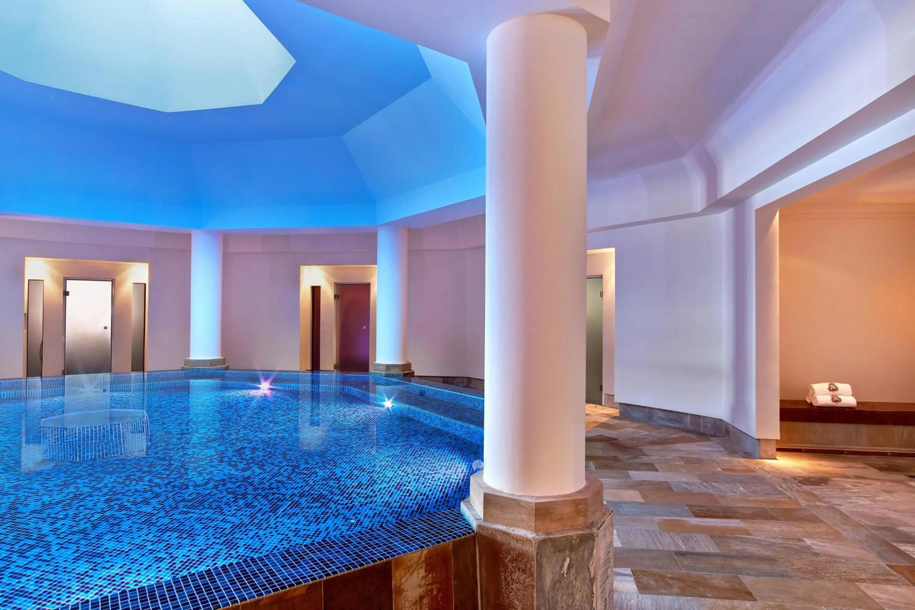 Swimming pool in The St. Regis Mardavall Mallorca Resort