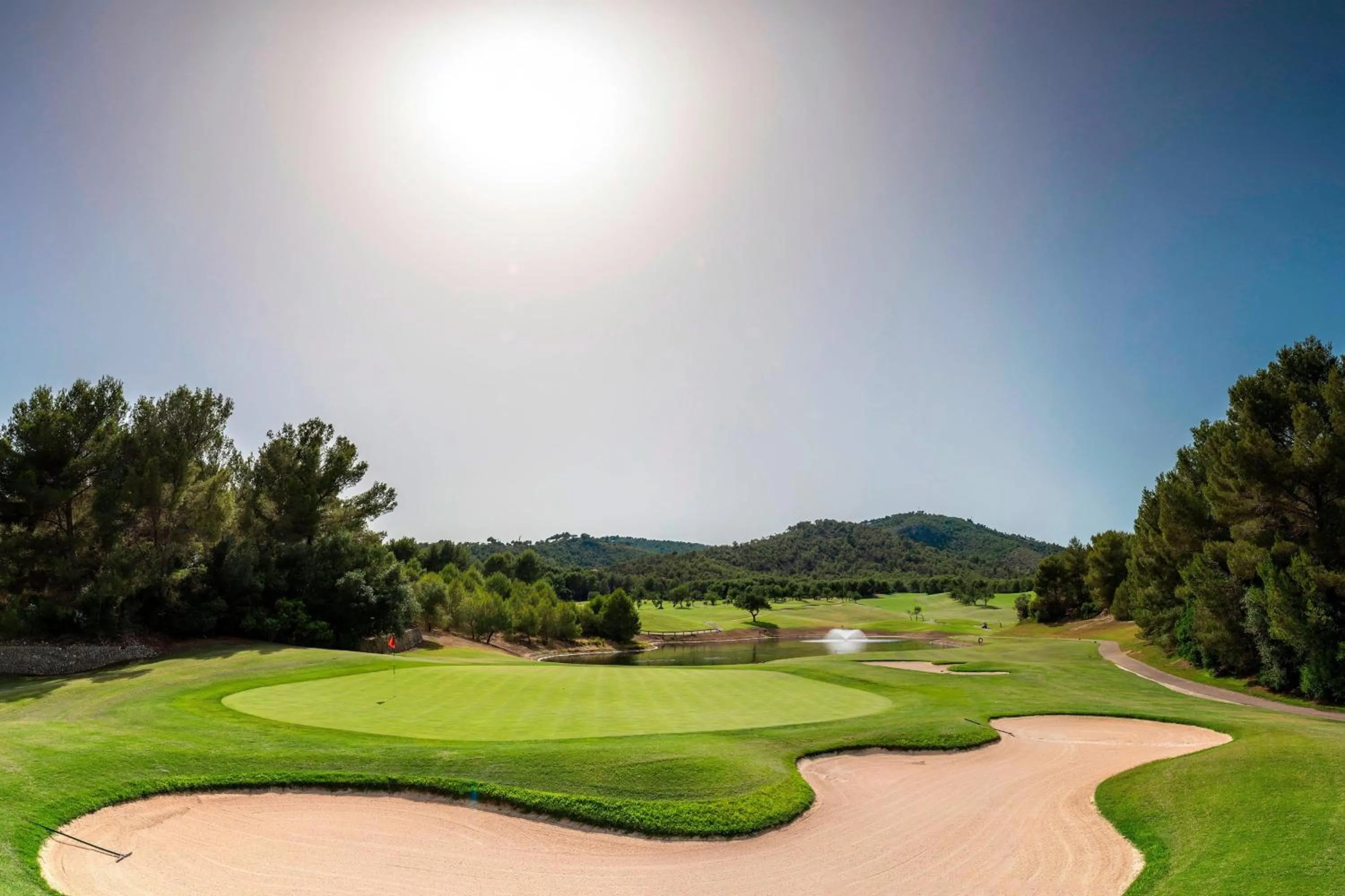 Golfcourse in The St. Regis Mardavall Mallorca Resort