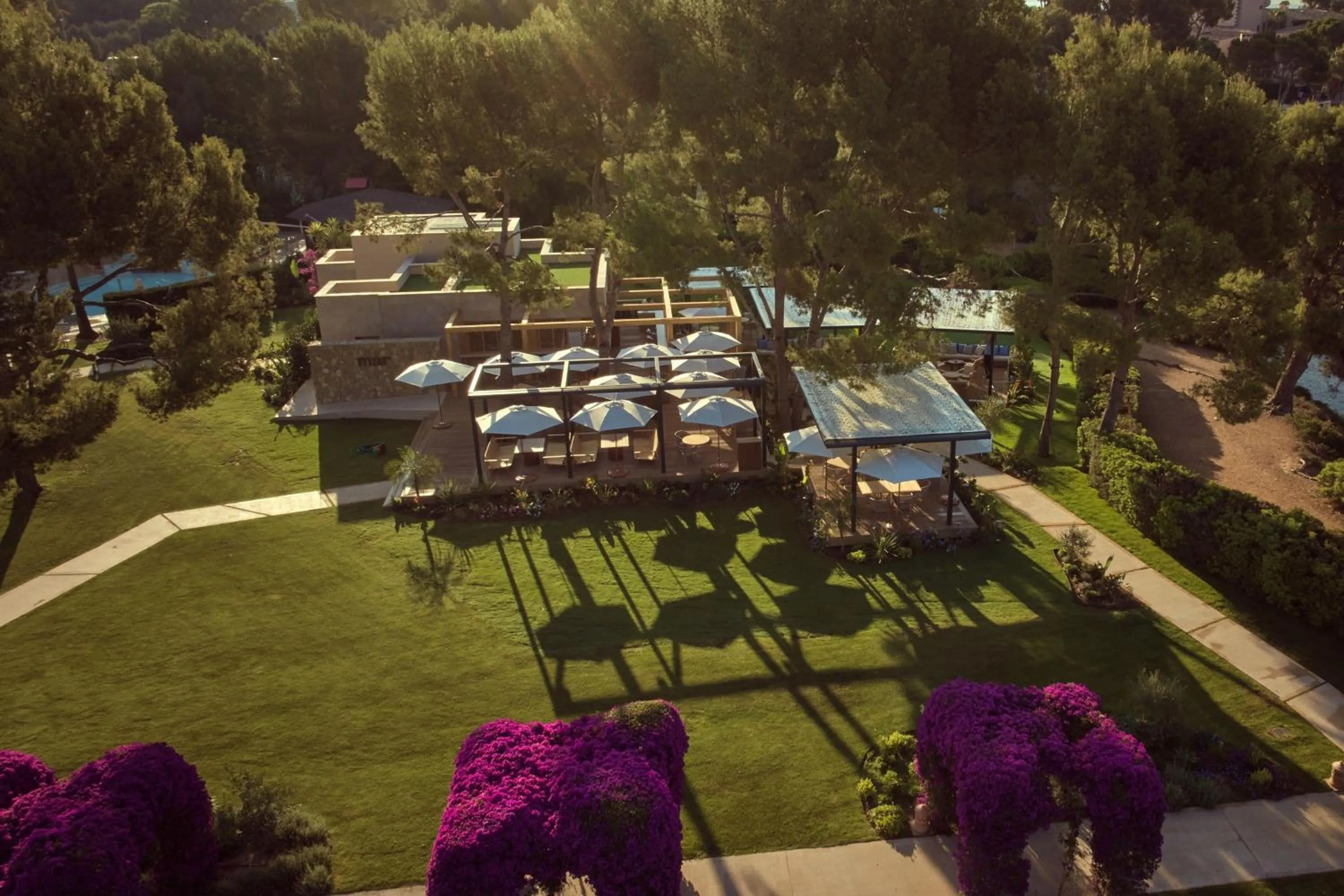 Restaurant/places to eat in The St. Regis Mardavall Mallorca Resort
