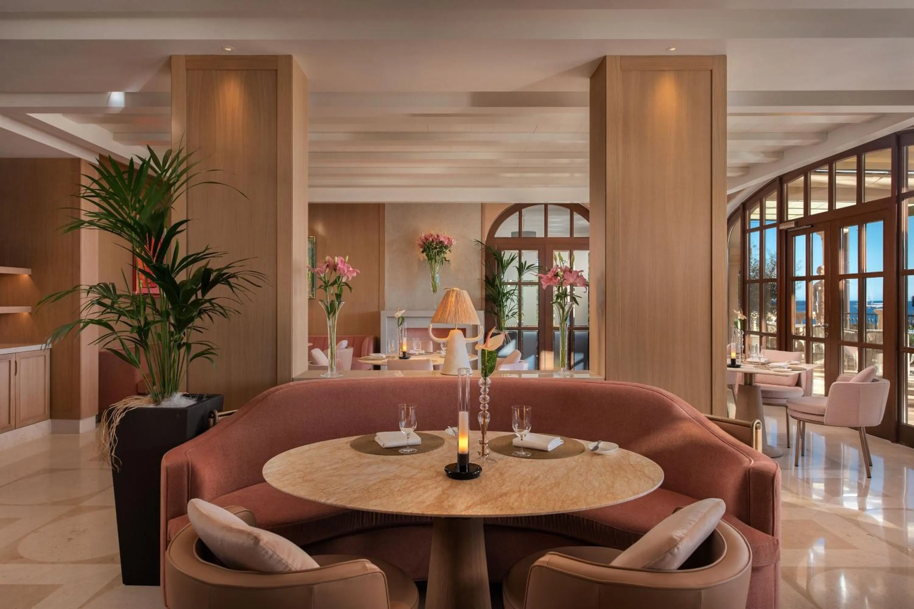 Restaurant/places to eat in The St. Regis Mardavall Mallorca Resort