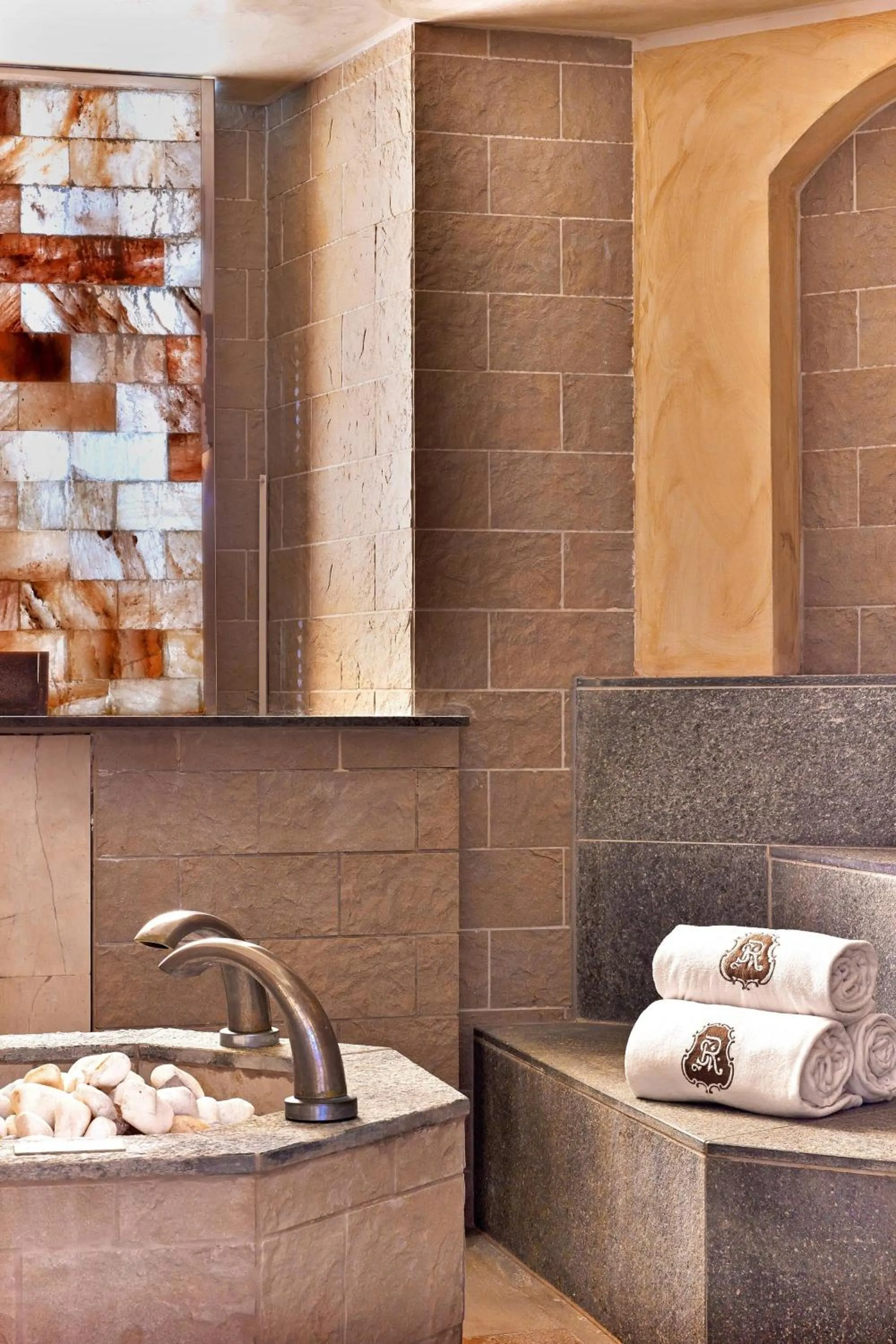 Spa and wellness centre/facilities in The St. Regis Mardavall Mallorca Resort