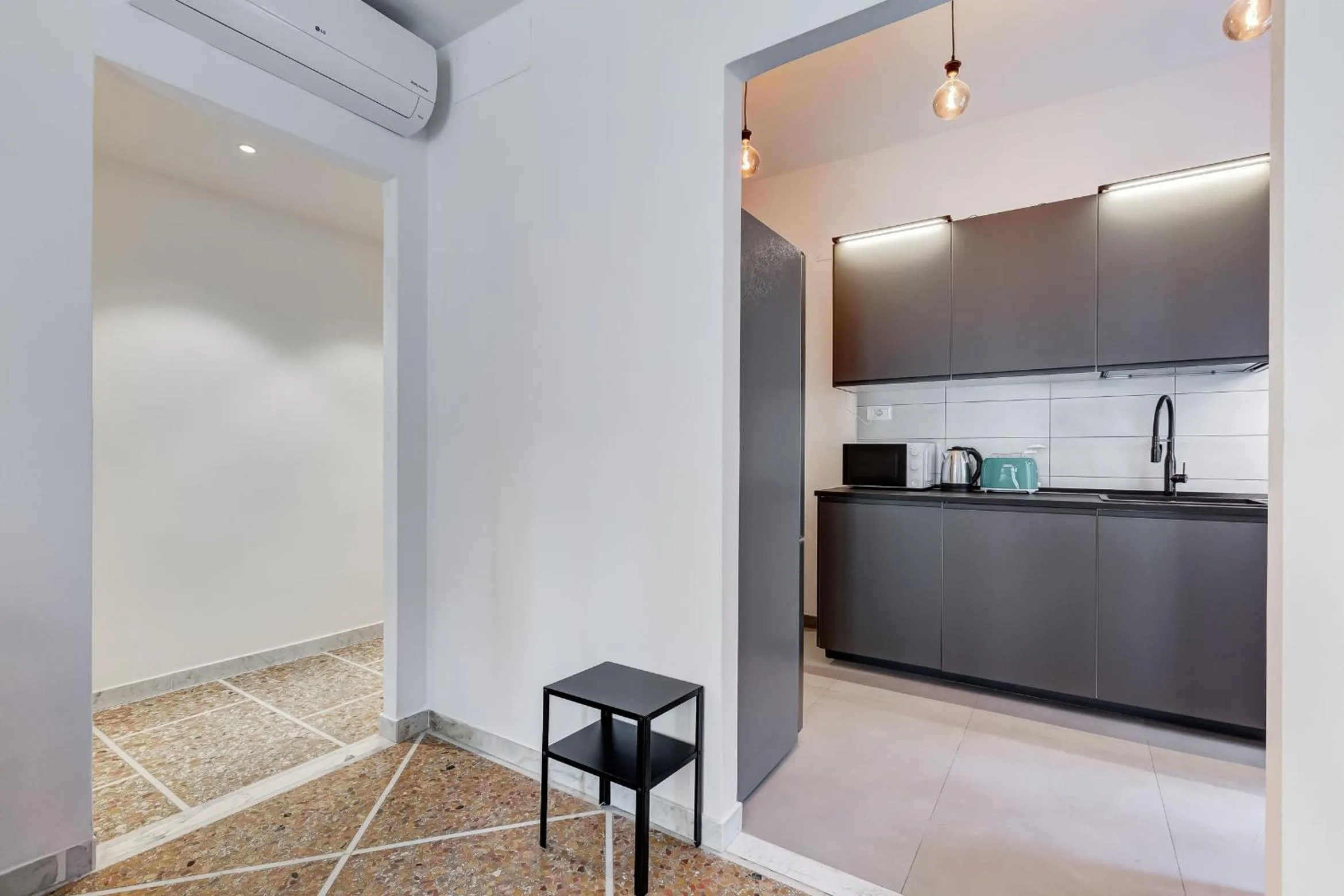 Gianicolo Apartment with Terrace