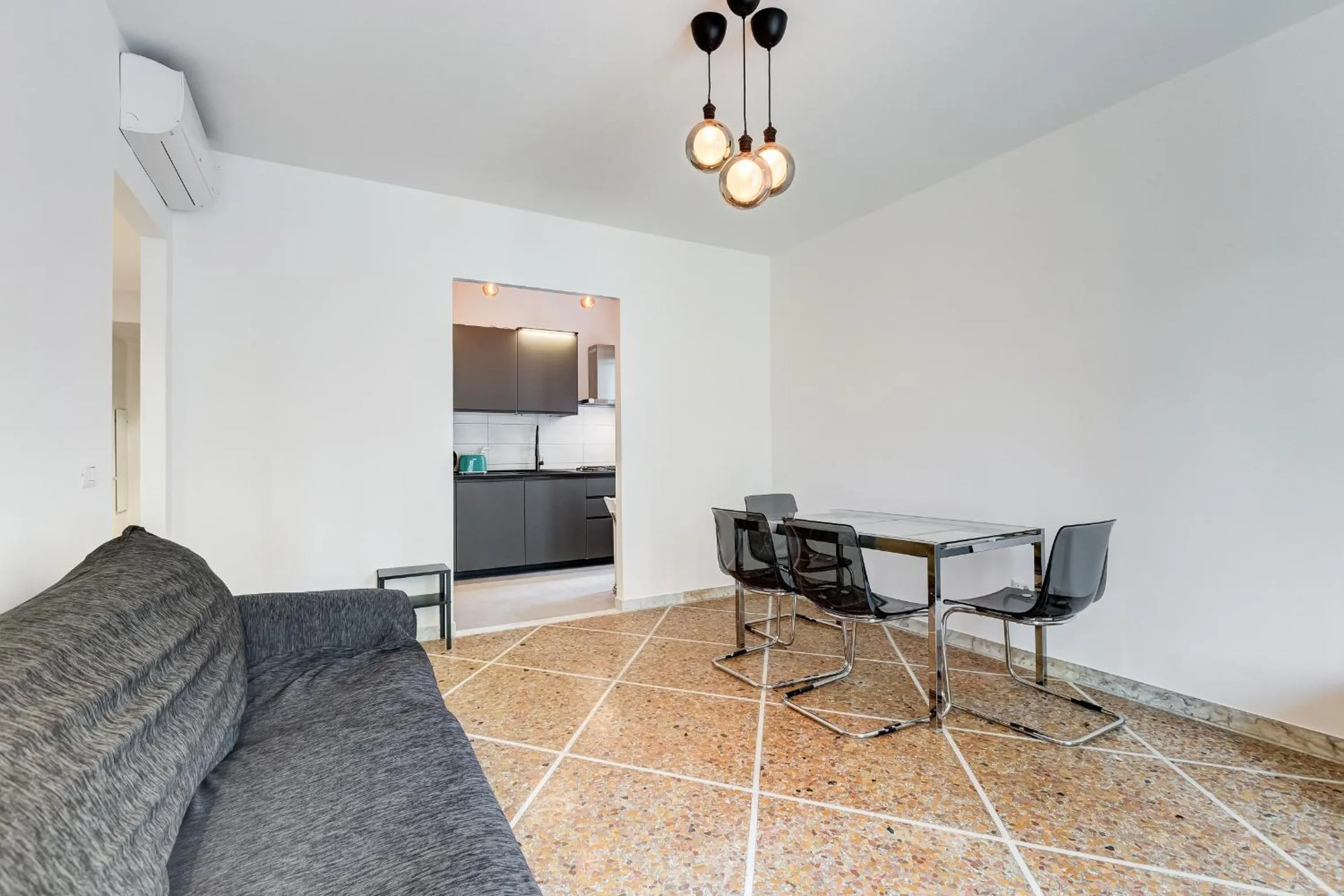 Gianicolo Apartment with Terrace