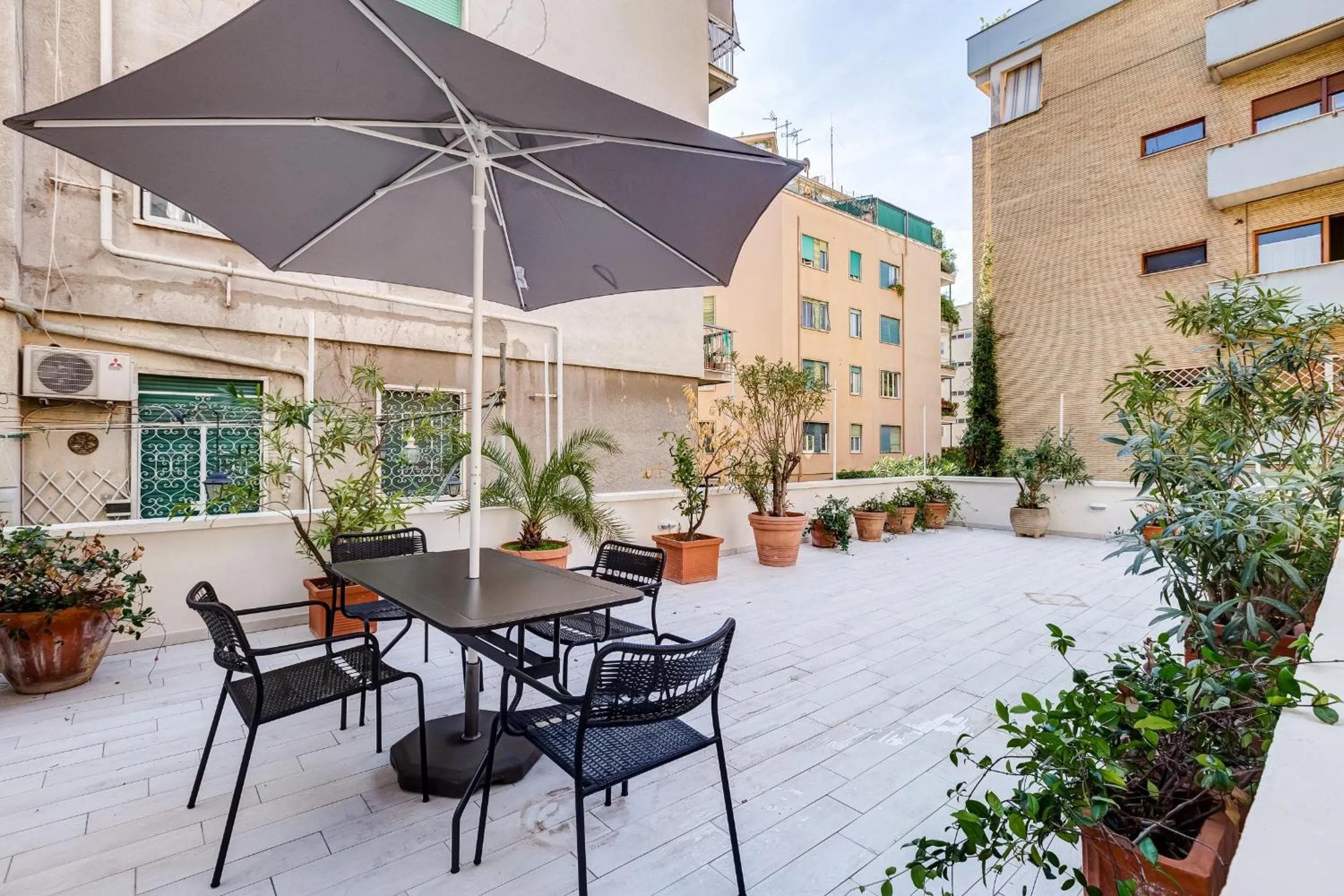 Balcony/Terrace in Gianicolo Apartment with Terrace