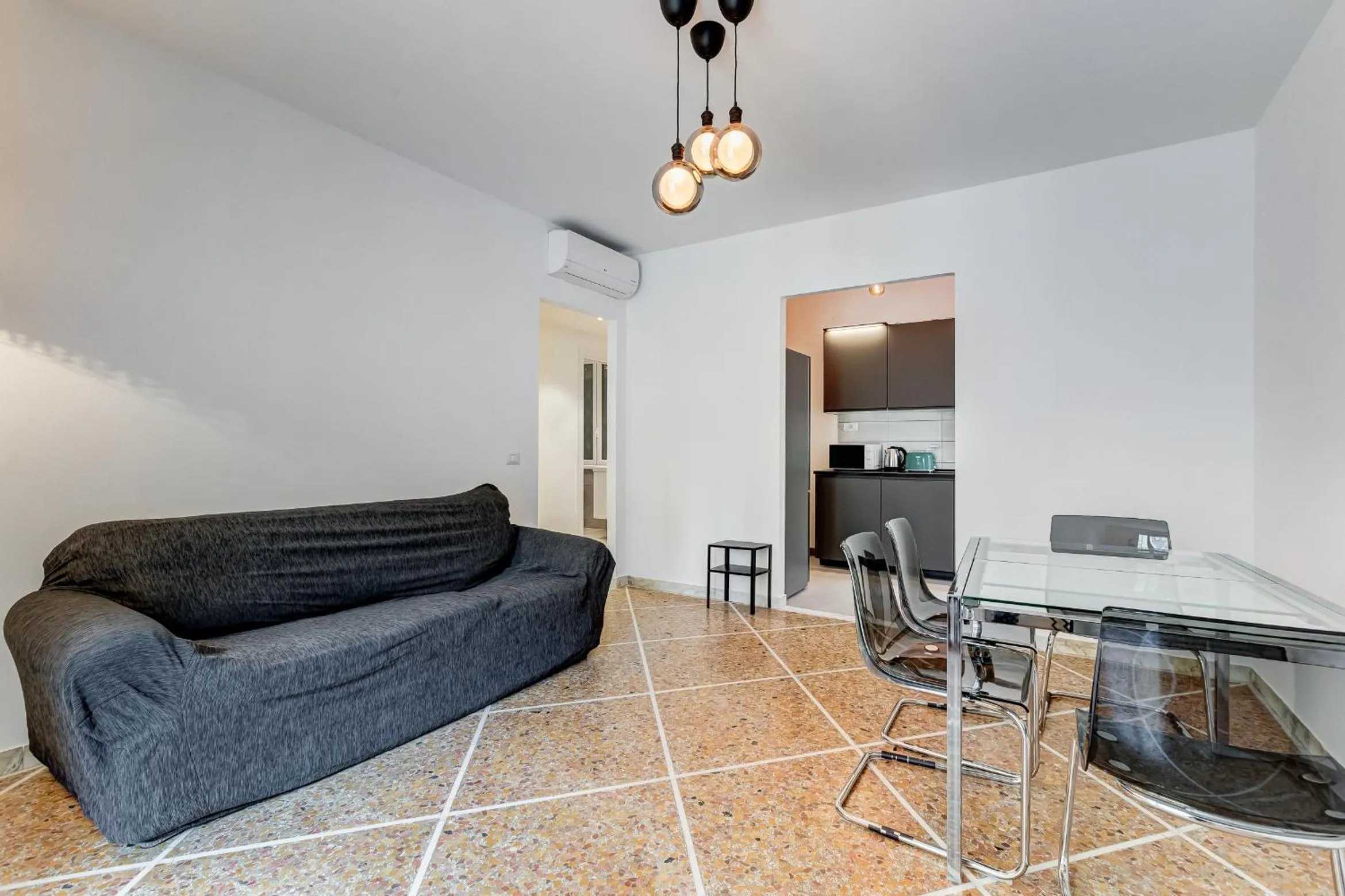 Gianicolo Apartment with Terrace