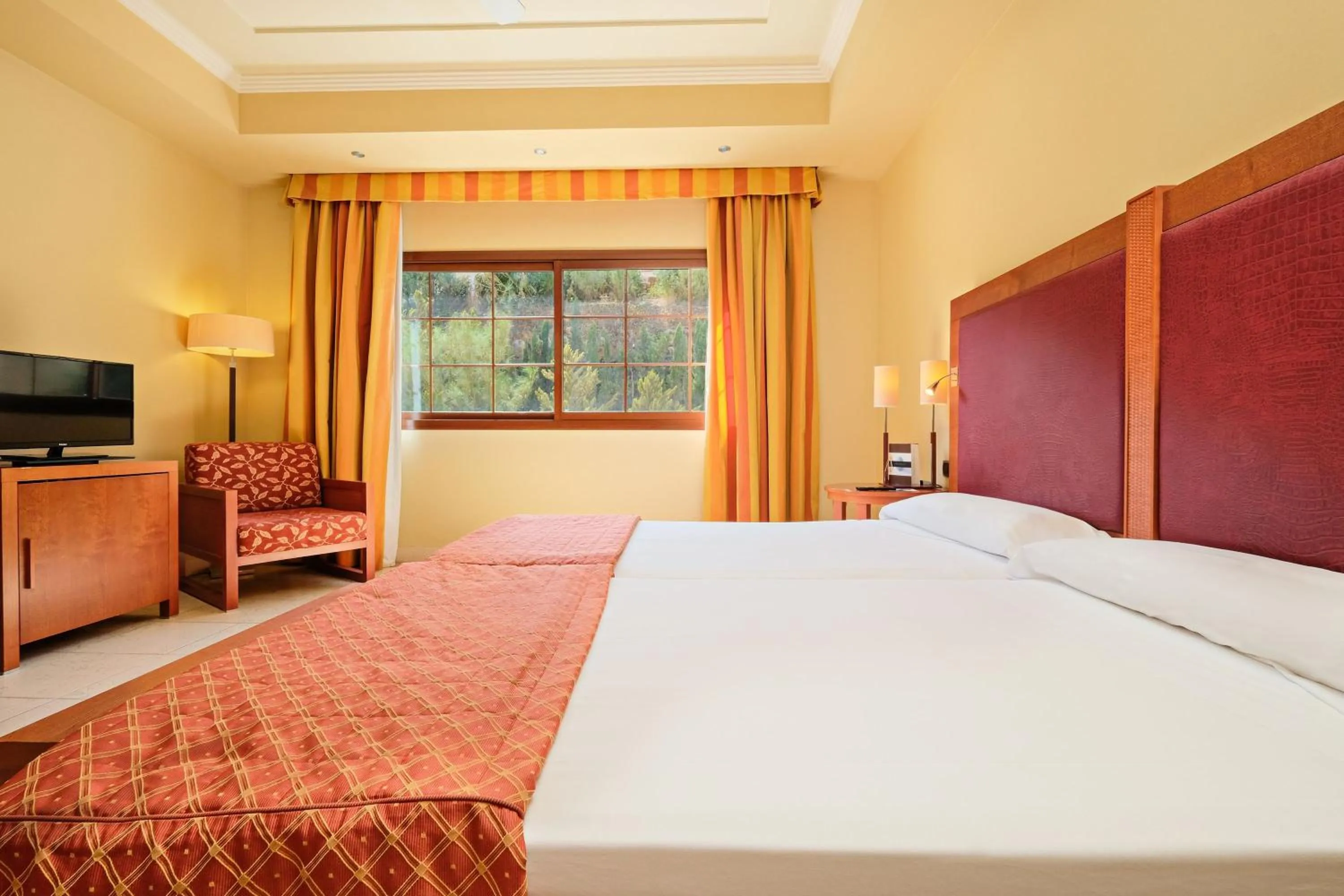 Photo of the whole room, Bed in Hotel Envia Almería Spa & Golf