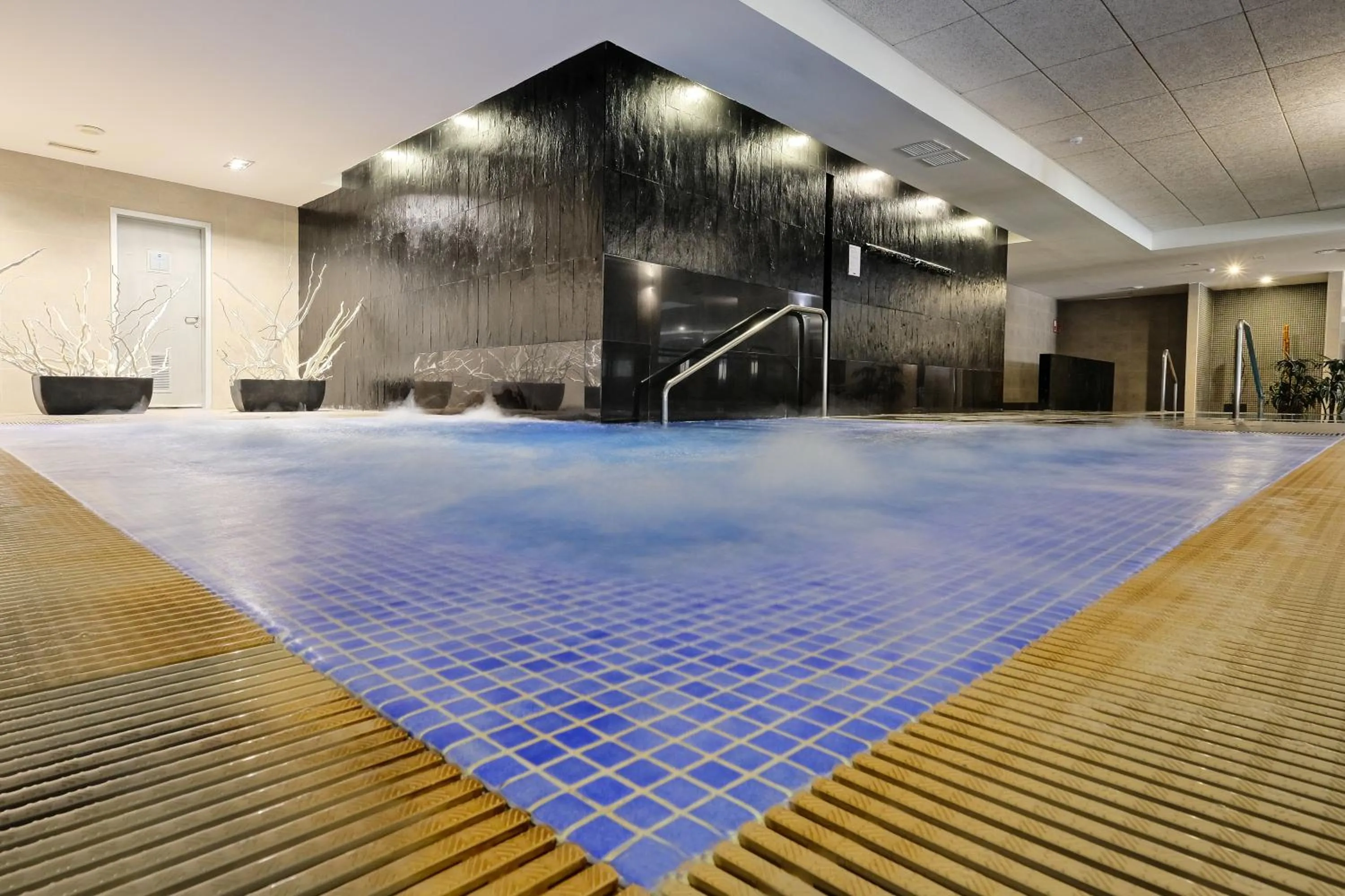 Spa and wellness centre/facilities in Hotel Envia Almería Spa & Golf