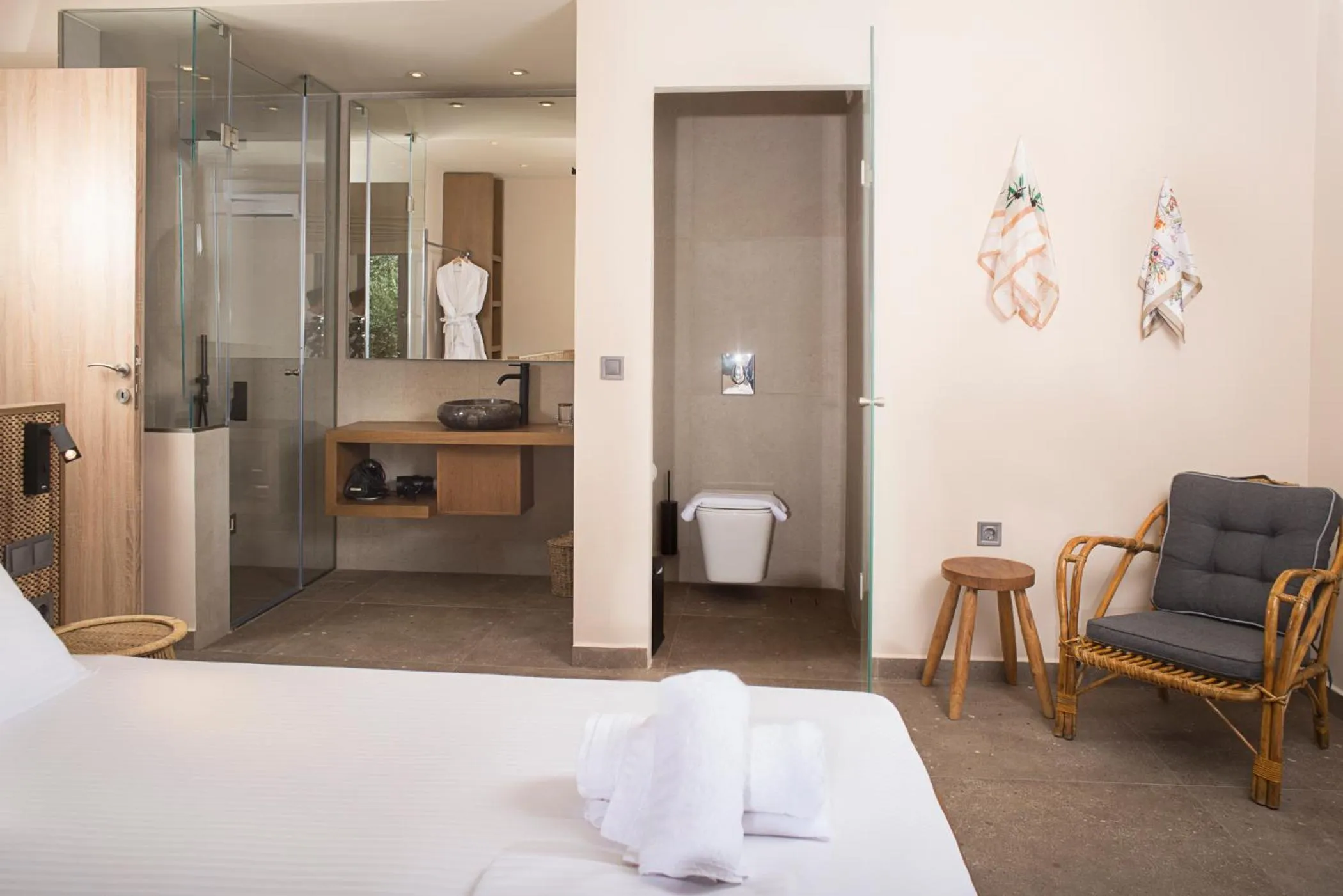 Bedroom, Bed in Elaia Grove