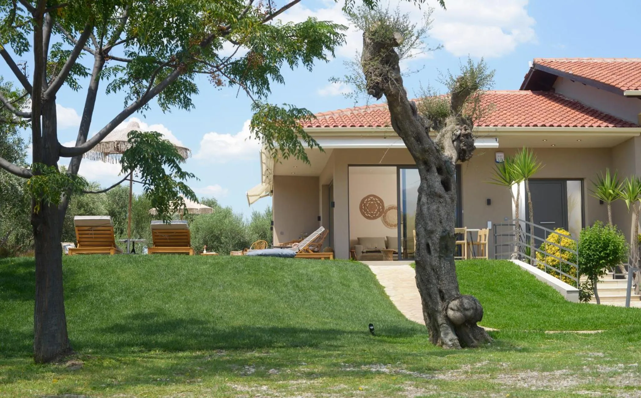 Garden in Elaia Grove