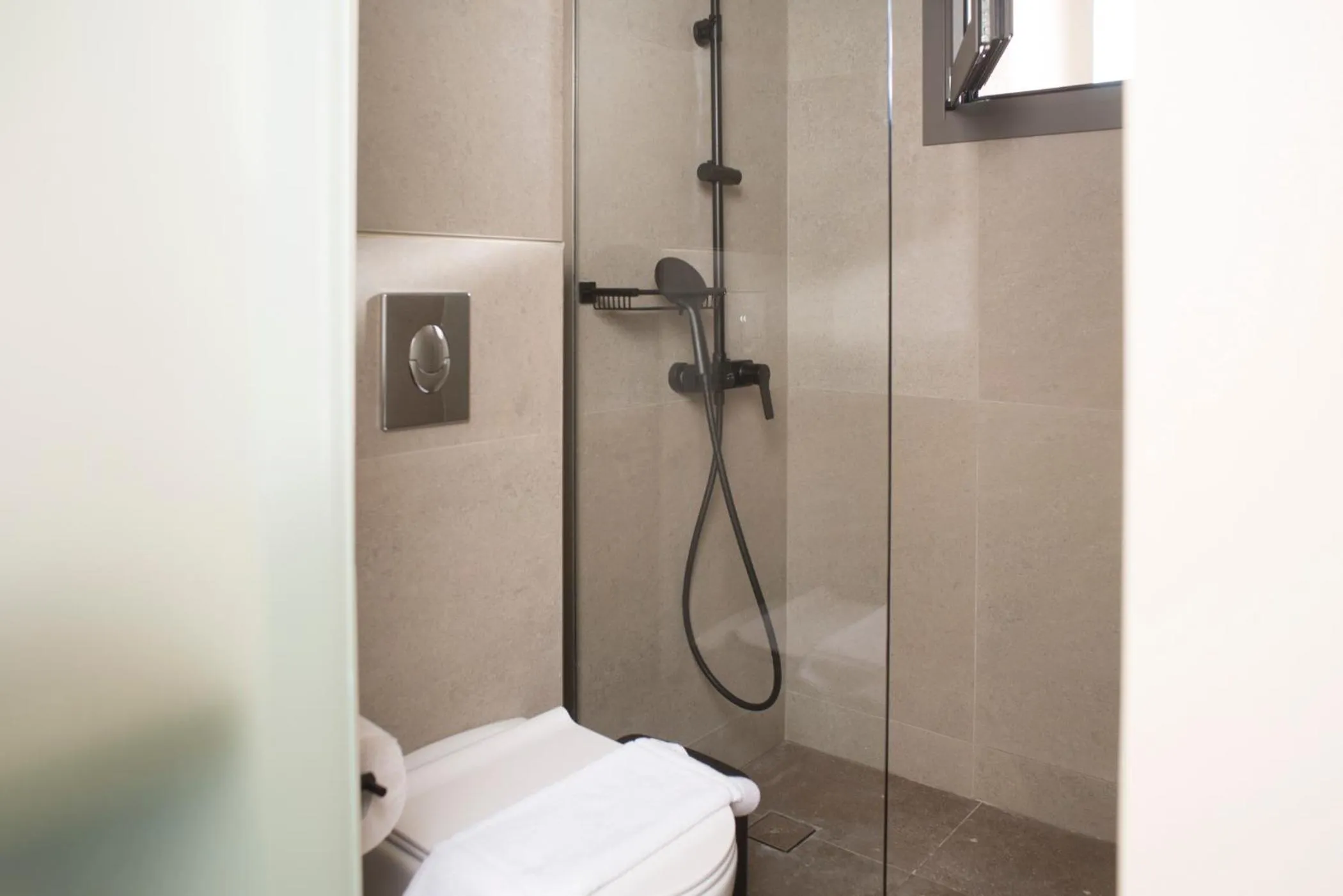 Shower in Elaia Grove