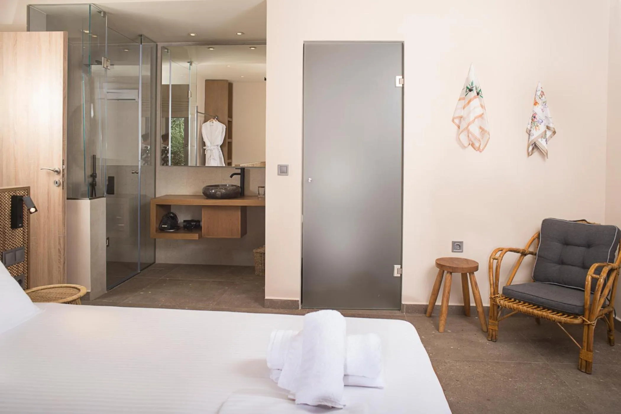 Bedroom, Bed in Elaia Grove