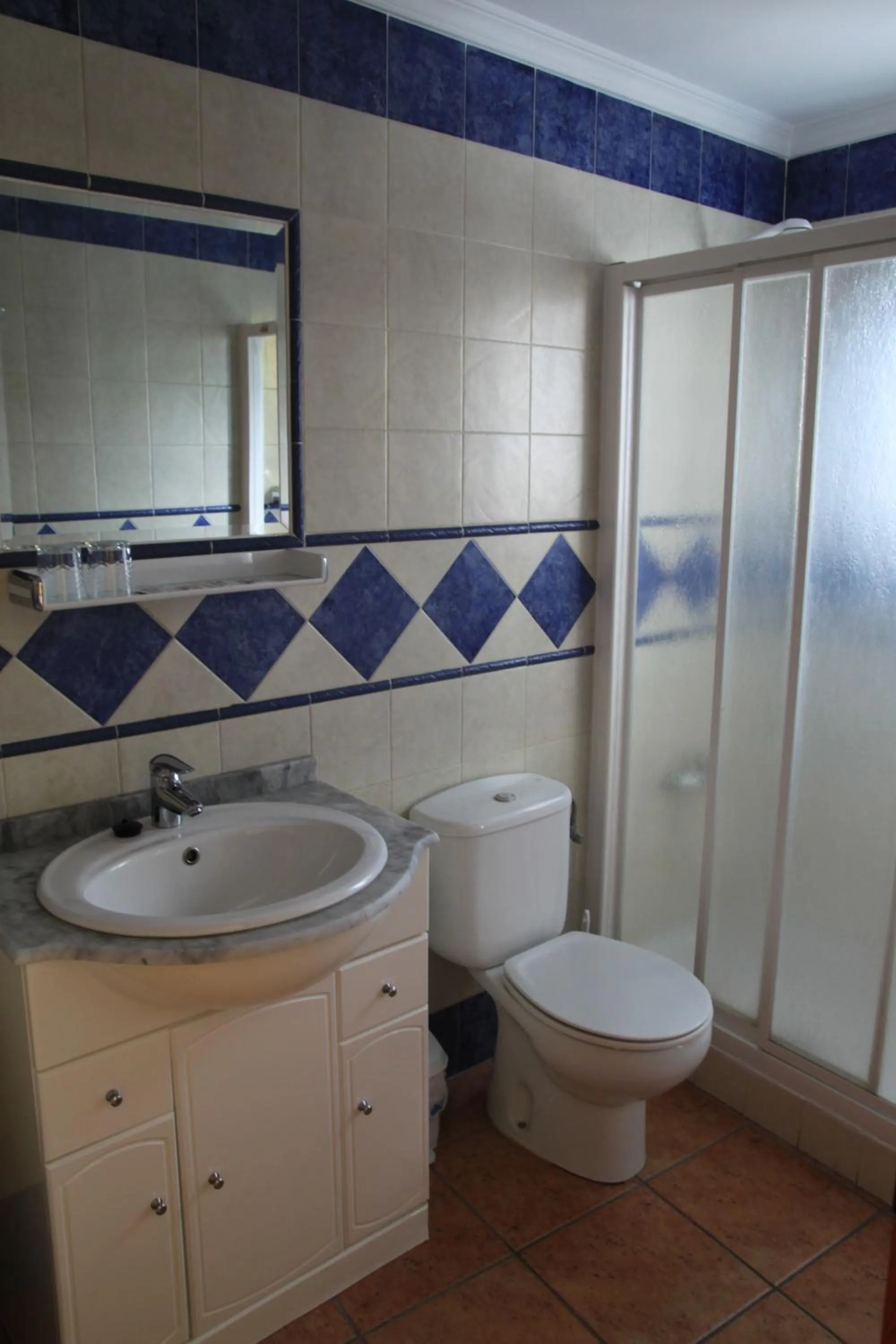 Shower in Hostal Ana - Adults Recommended