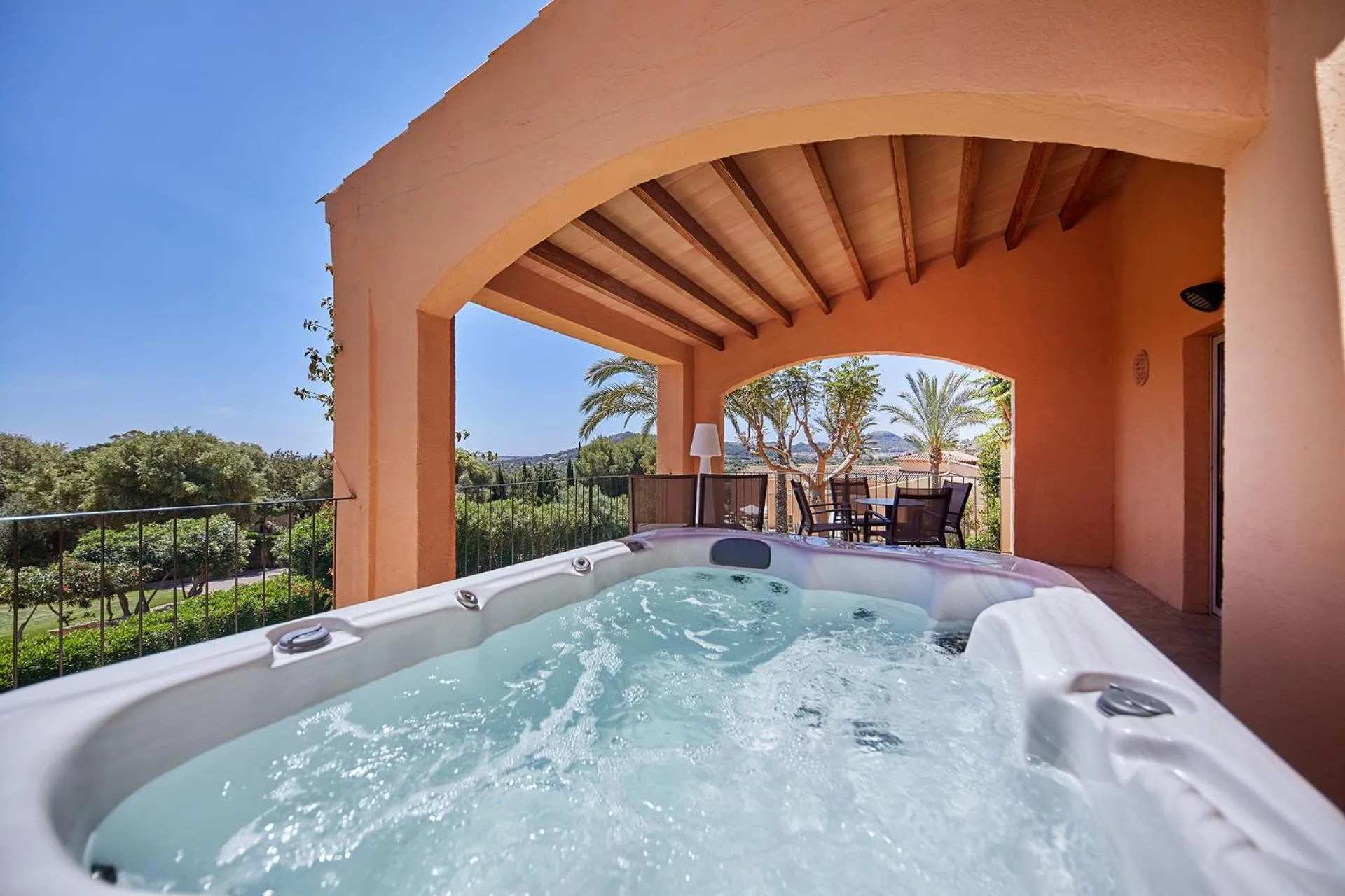 Hot Tub in Pula Suites Boutique Resort