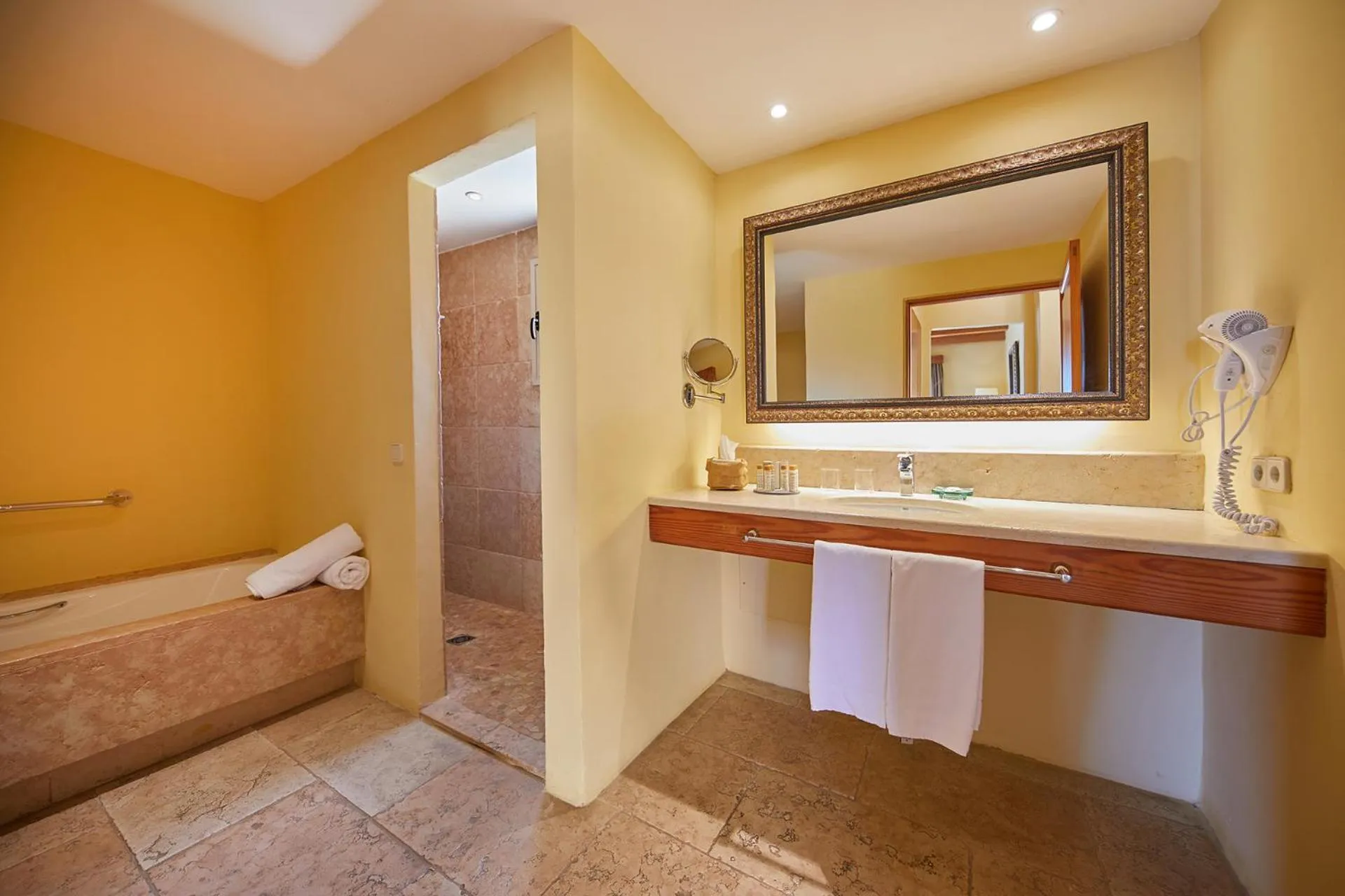 Bathroom in Pula Suites Boutique Resort