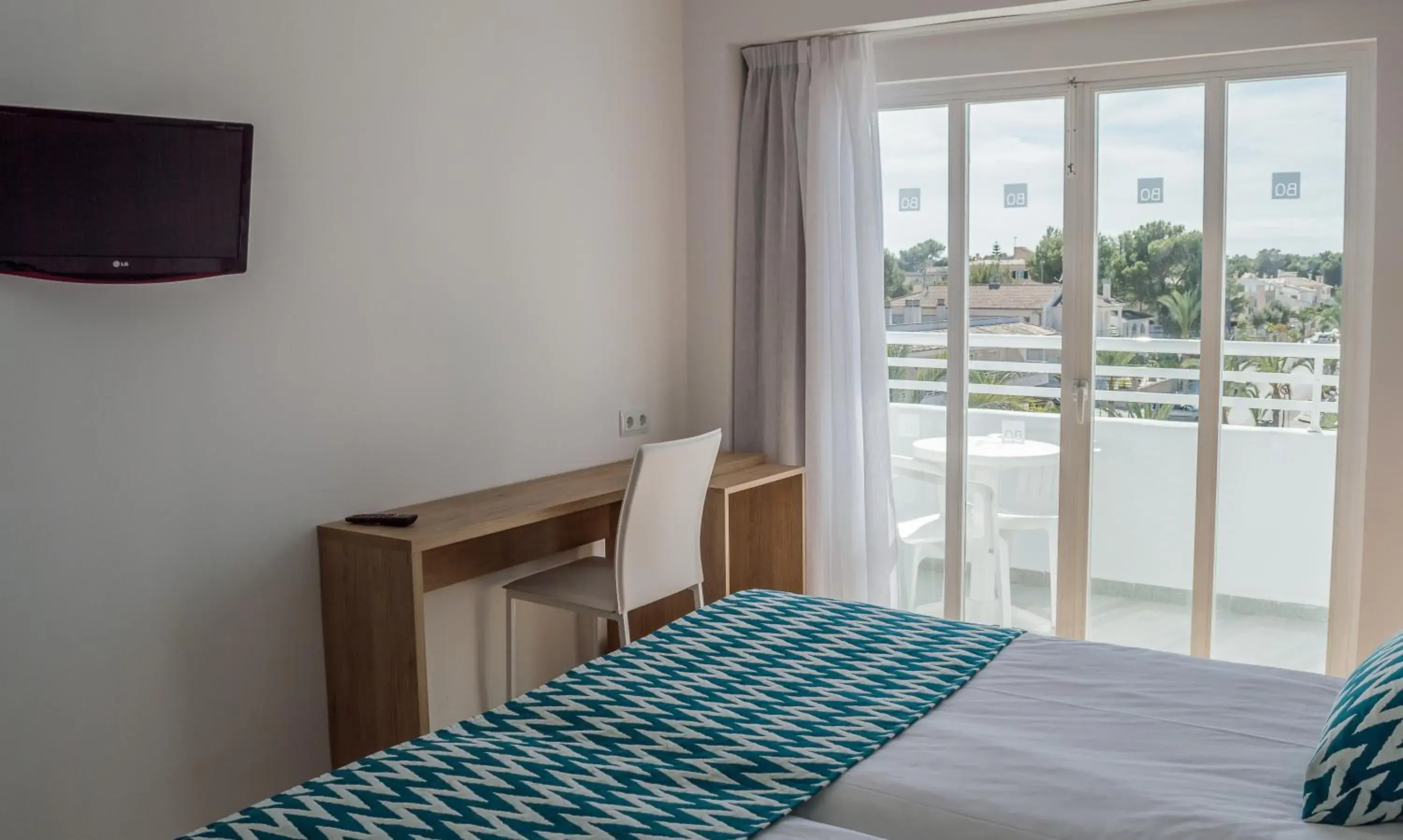 Photo of the whole room, Bed in BQ Sarah -Adults Only Photo of the whole room, Bed in BQ Sarah -Adults Only