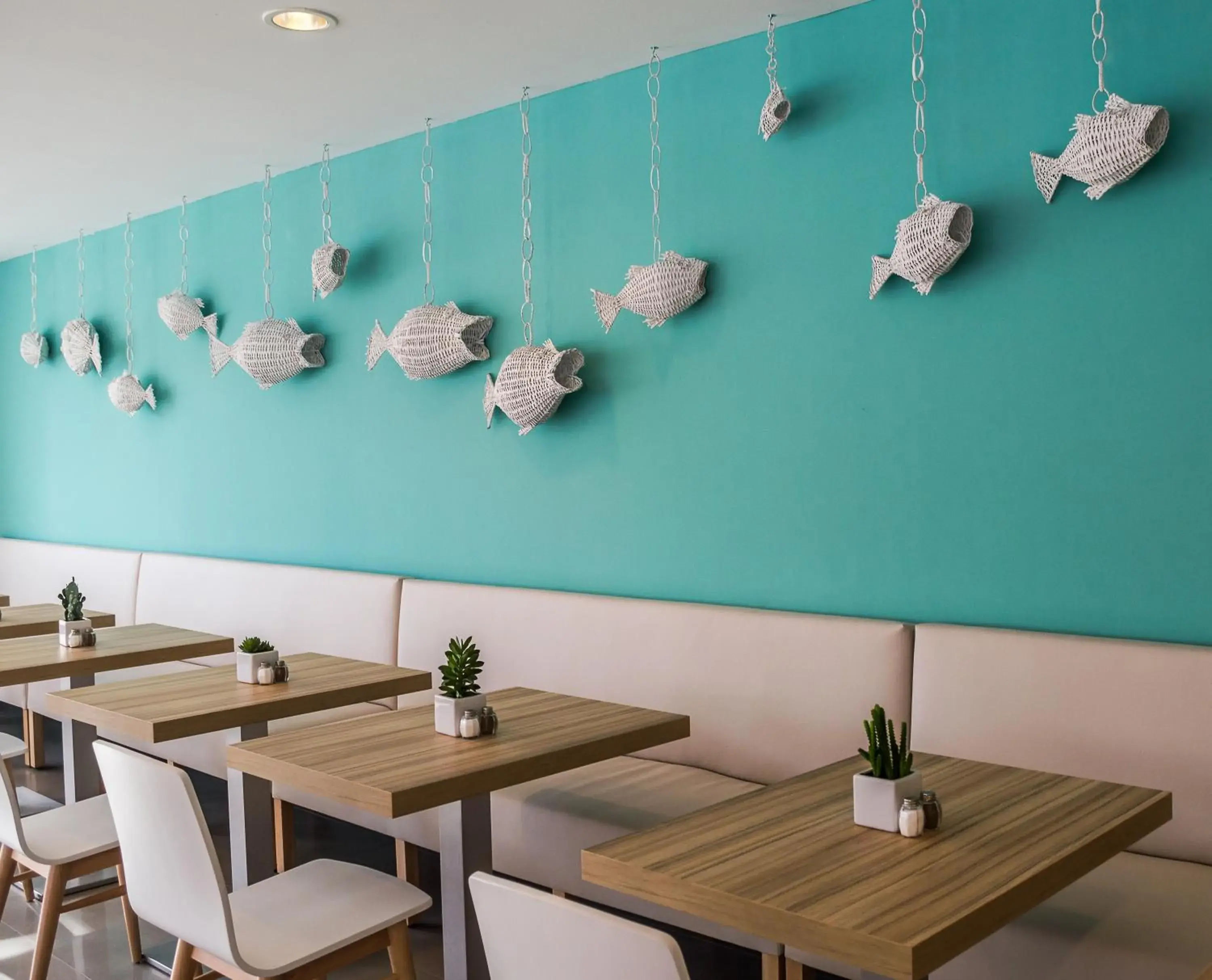 Restaurant/places to eat in BQ Sarah -Adults Only Restaurant/places to eat in BQ Sarah -Adults Only