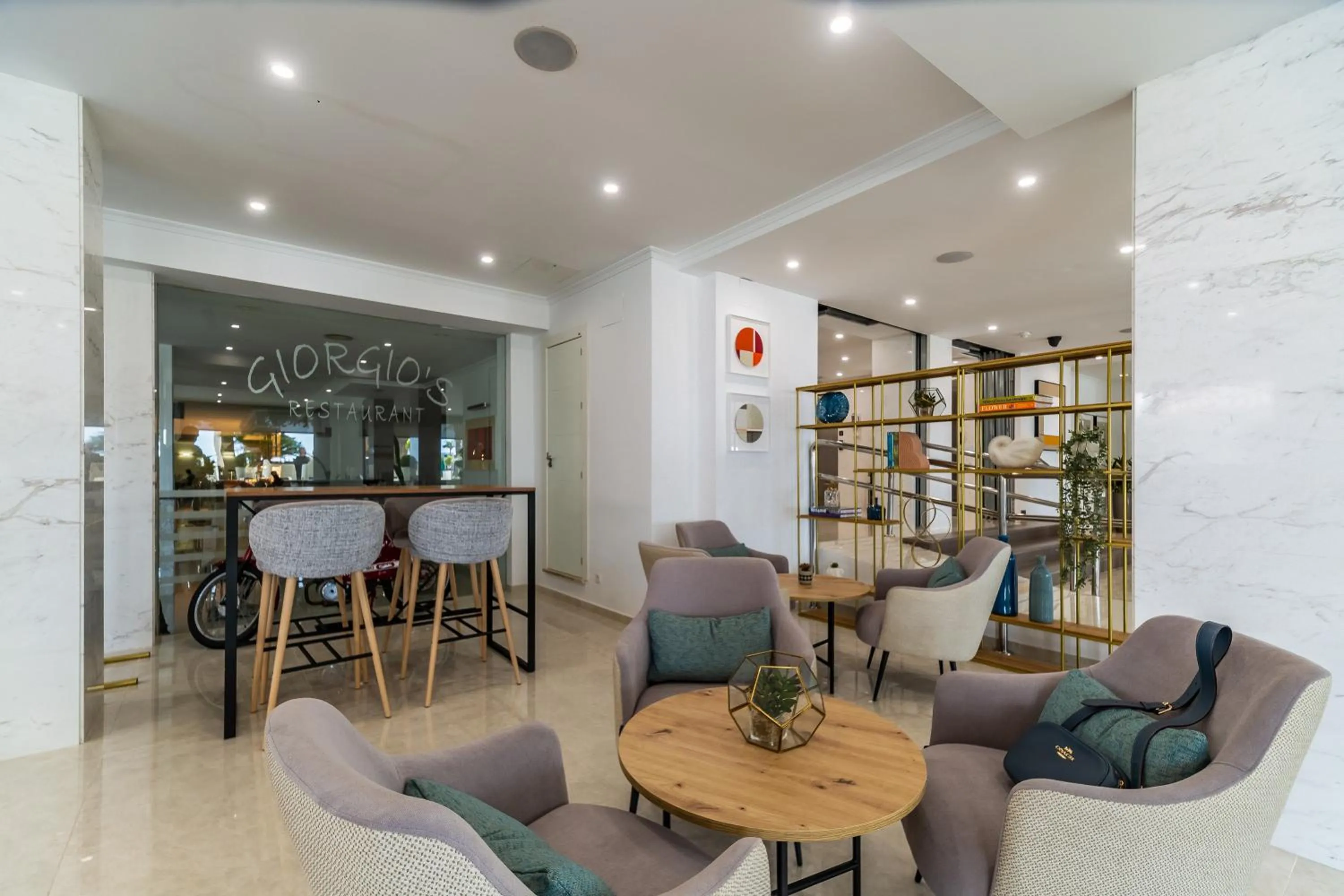 Lobby or reception in Hotel Las Arenas, Affiliated by Melia