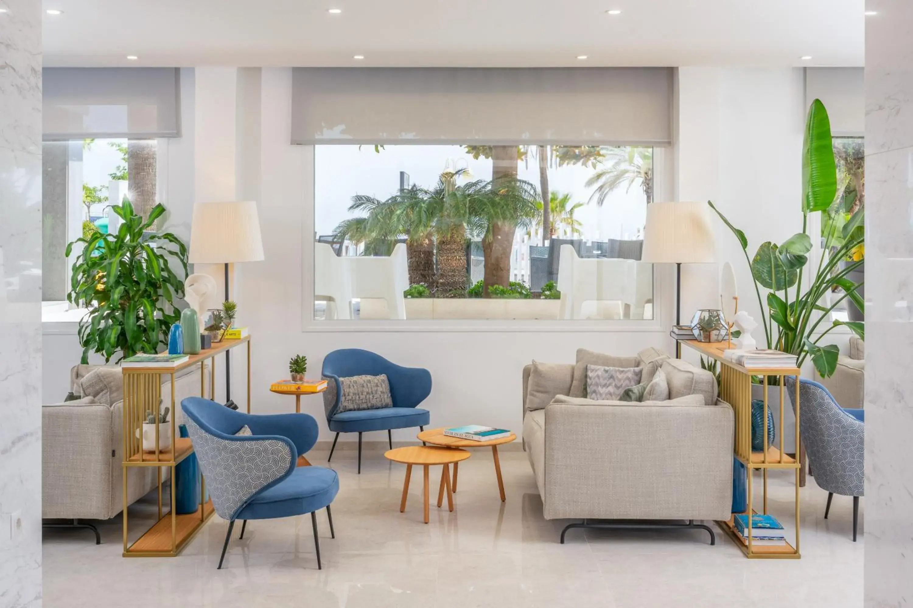 Lobby or reception in Hotel Las Arenas, Affiliated by Melia Lobby or reception in Hotel Las Arenas, Affiliated by Melia