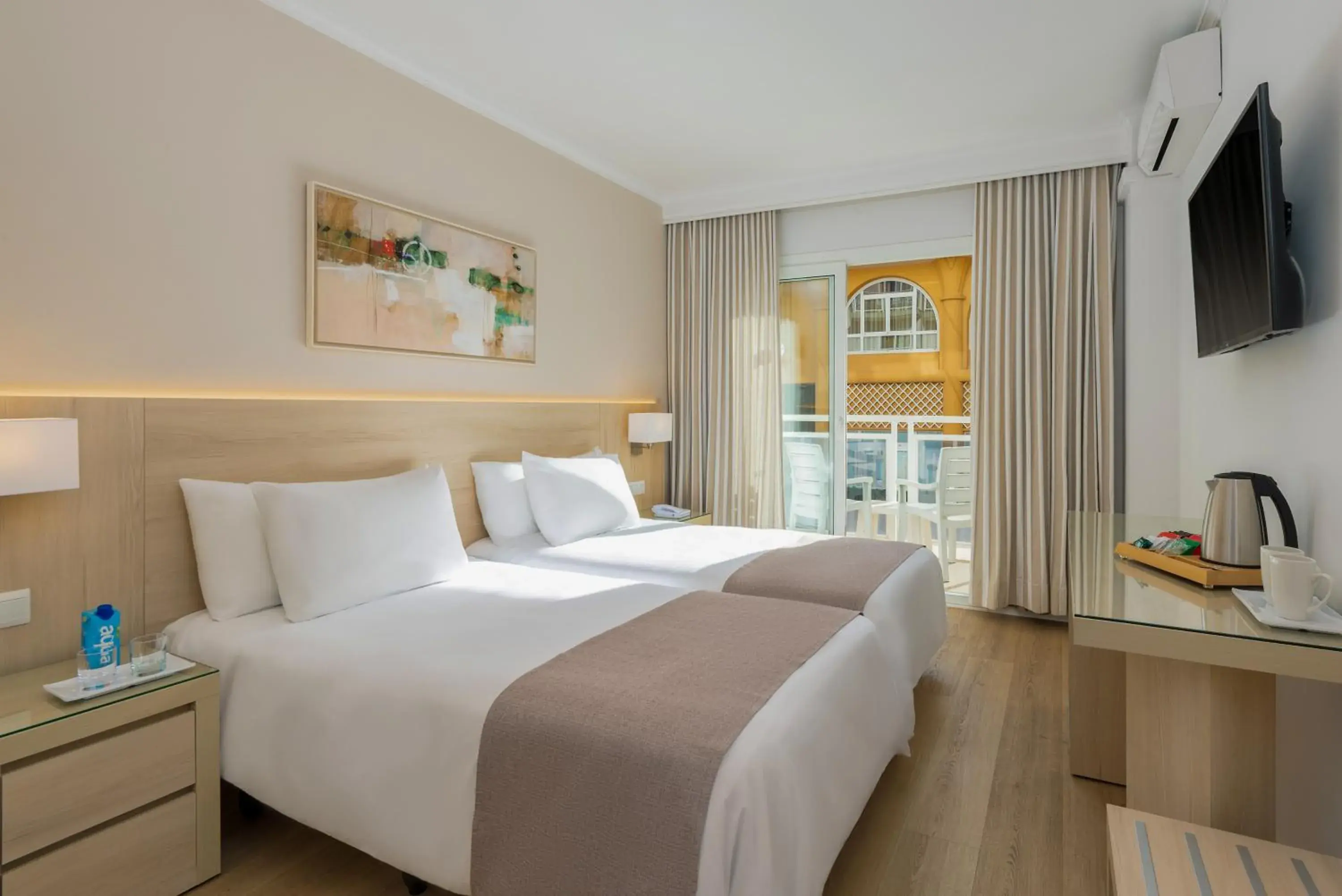 Bed in Hotel Las Arenas, Affiliated by Melia Bed in Hotel Las Arenas, Affiliated by Melia