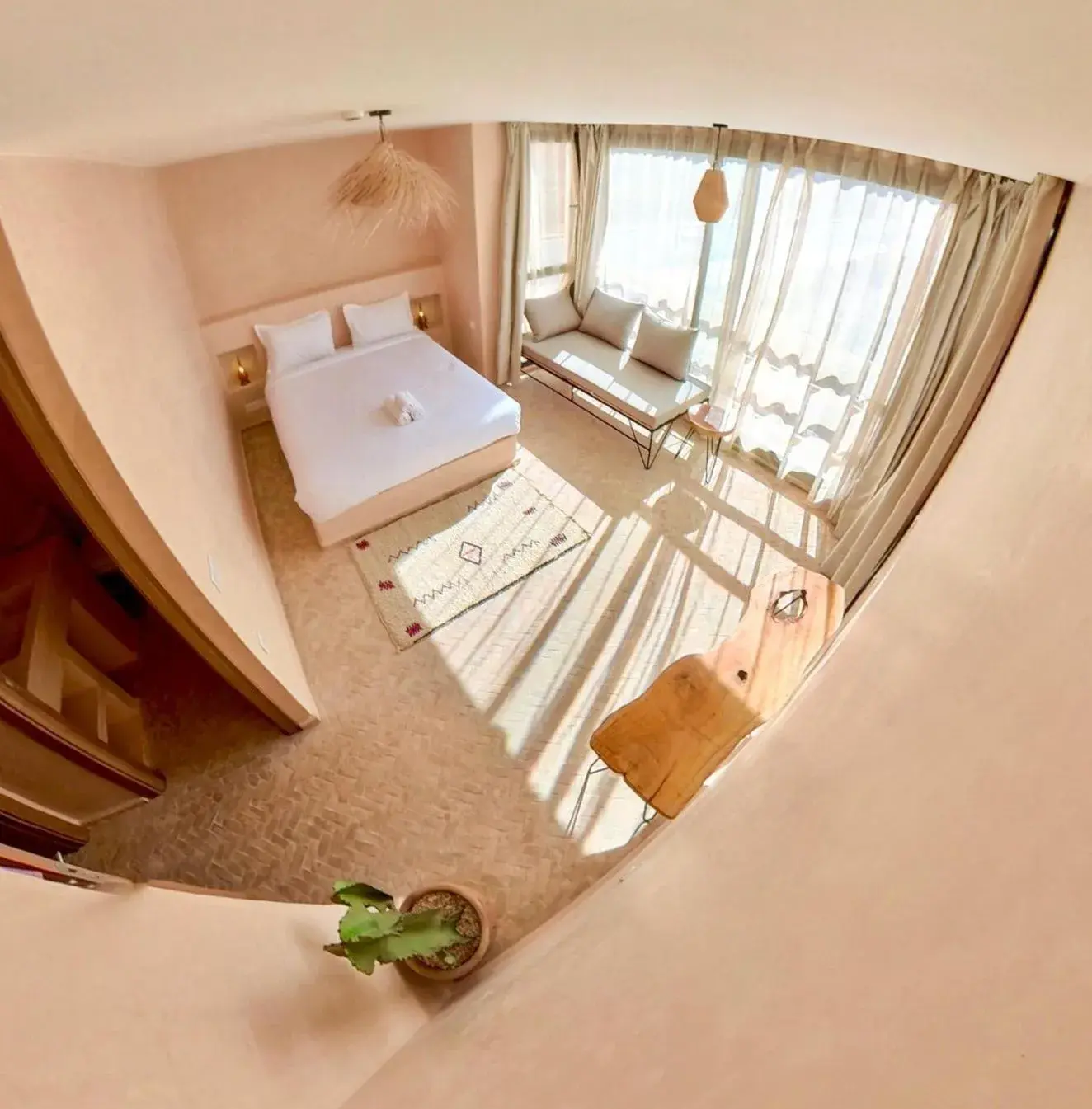 Deluxe Queen Room - single occupancy in Surf and Sound Hotel Deluxe Queen Room - single occupancy in Surf and Sound Hotel