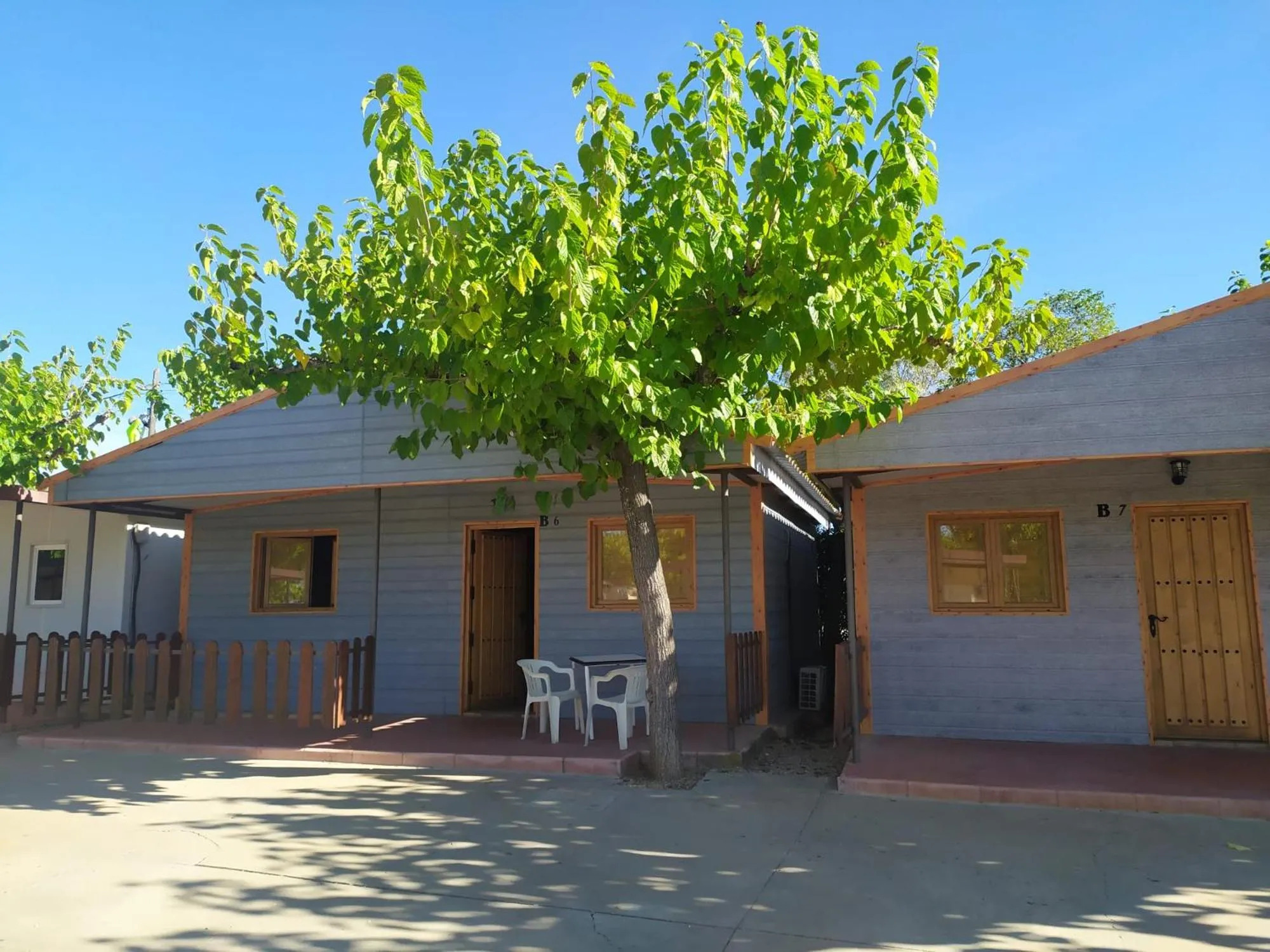 Property building in Camping Carlos III