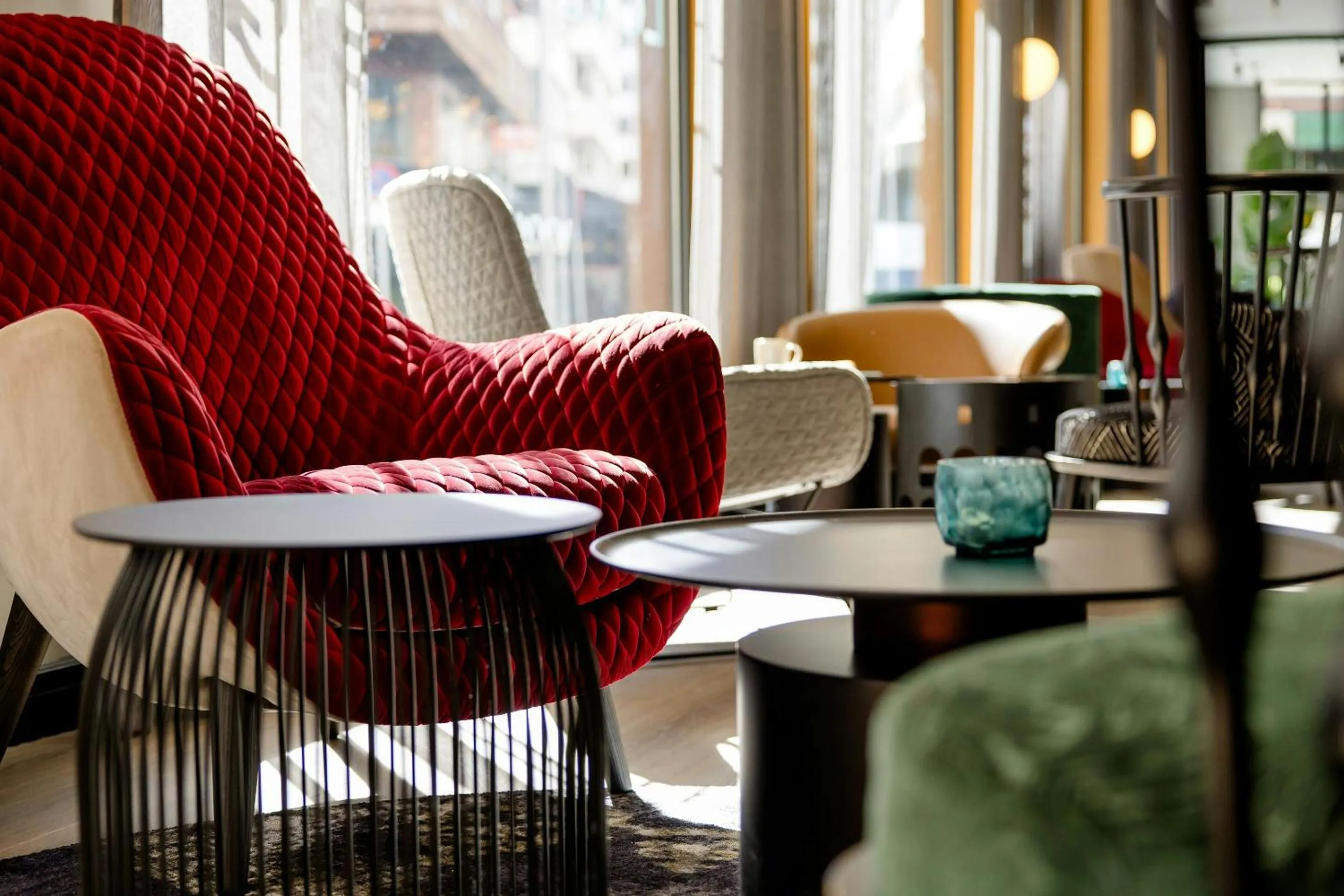 Lounge or bar in Motel One Madrid-Plaza de España