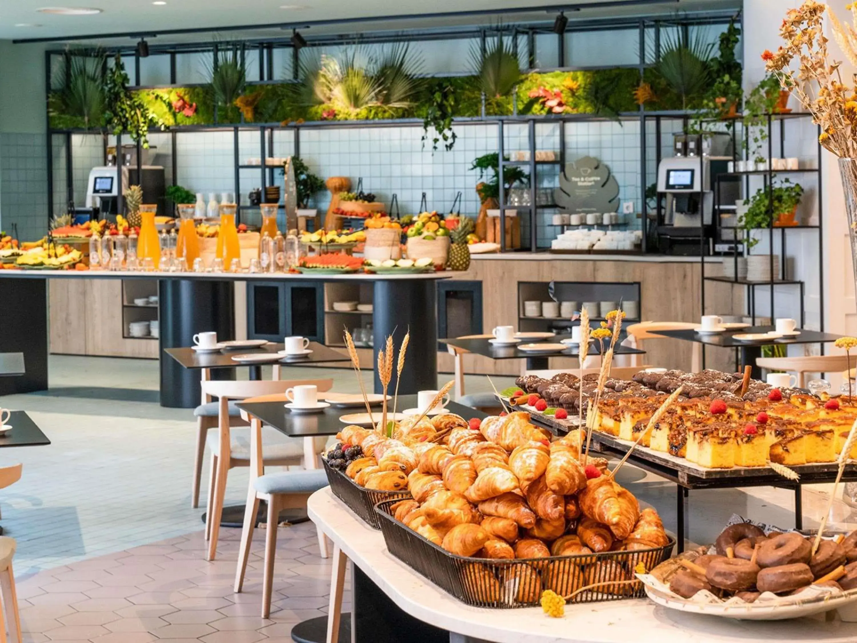Breakfast in Pullman Madrid Airport & Feria Breakfast in Pullman Madrid Airport & Feria