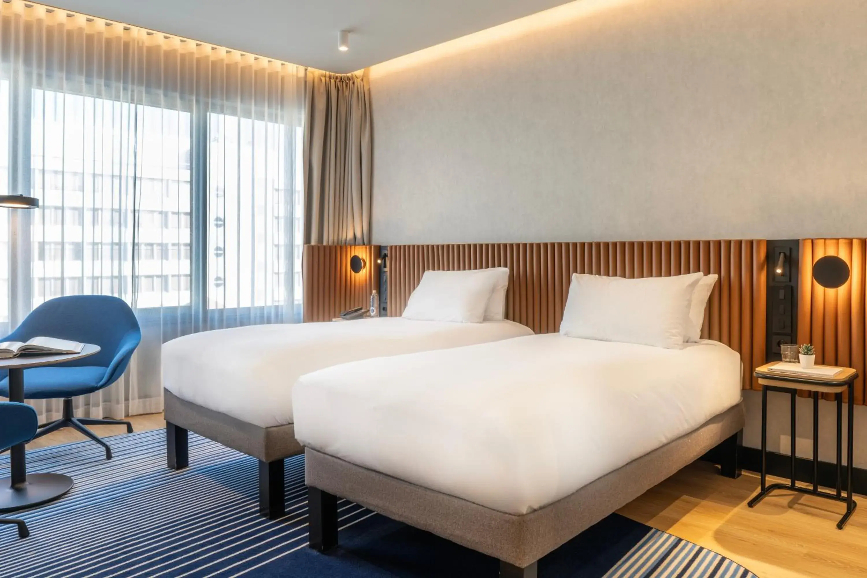 Bedroom, Bed in Pullman Madrid Airport & Feria Bedroom, Bed in Pullman Madrid Airport & Feria