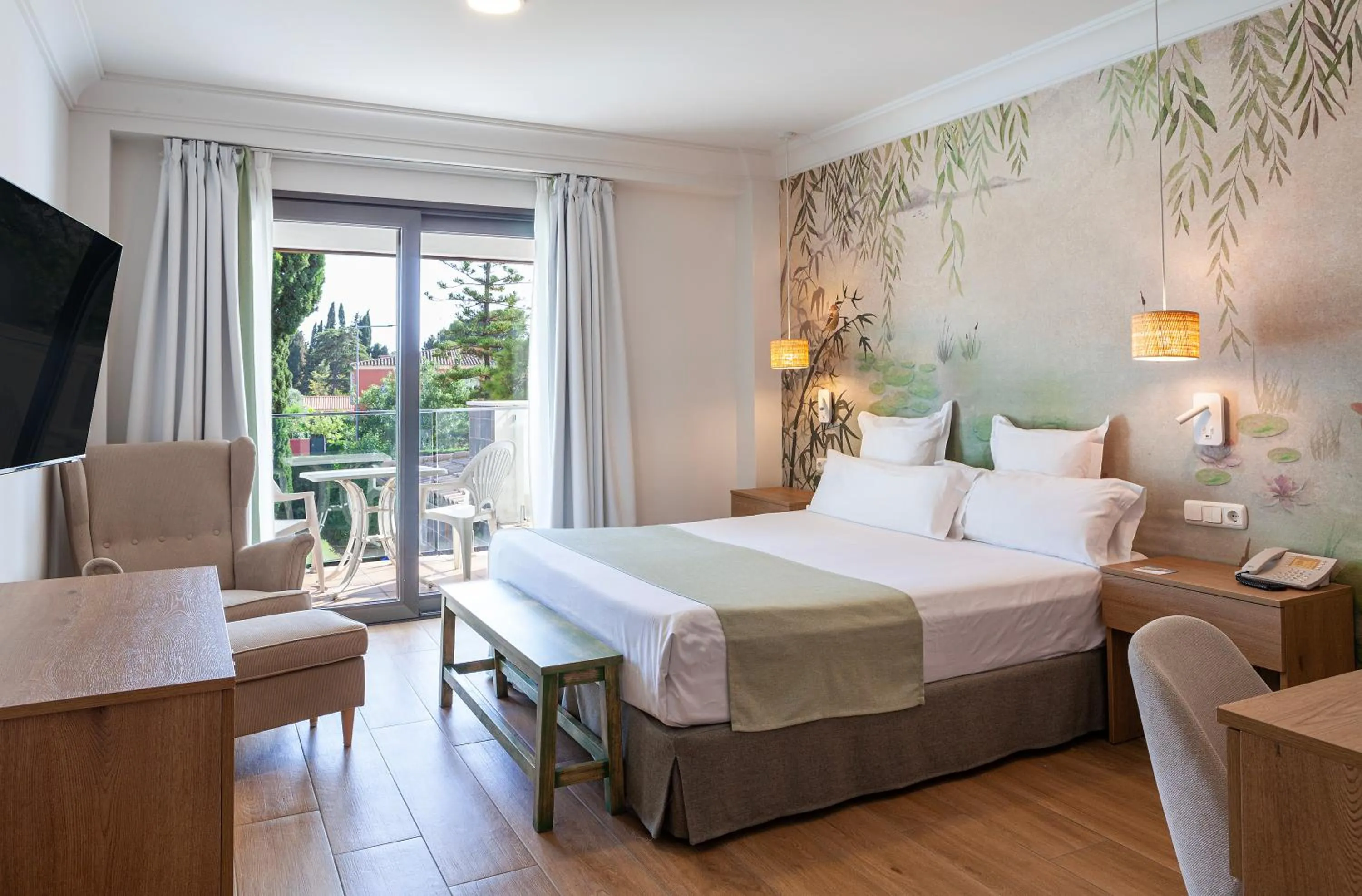 Bed in Hotel Jerez & Spa