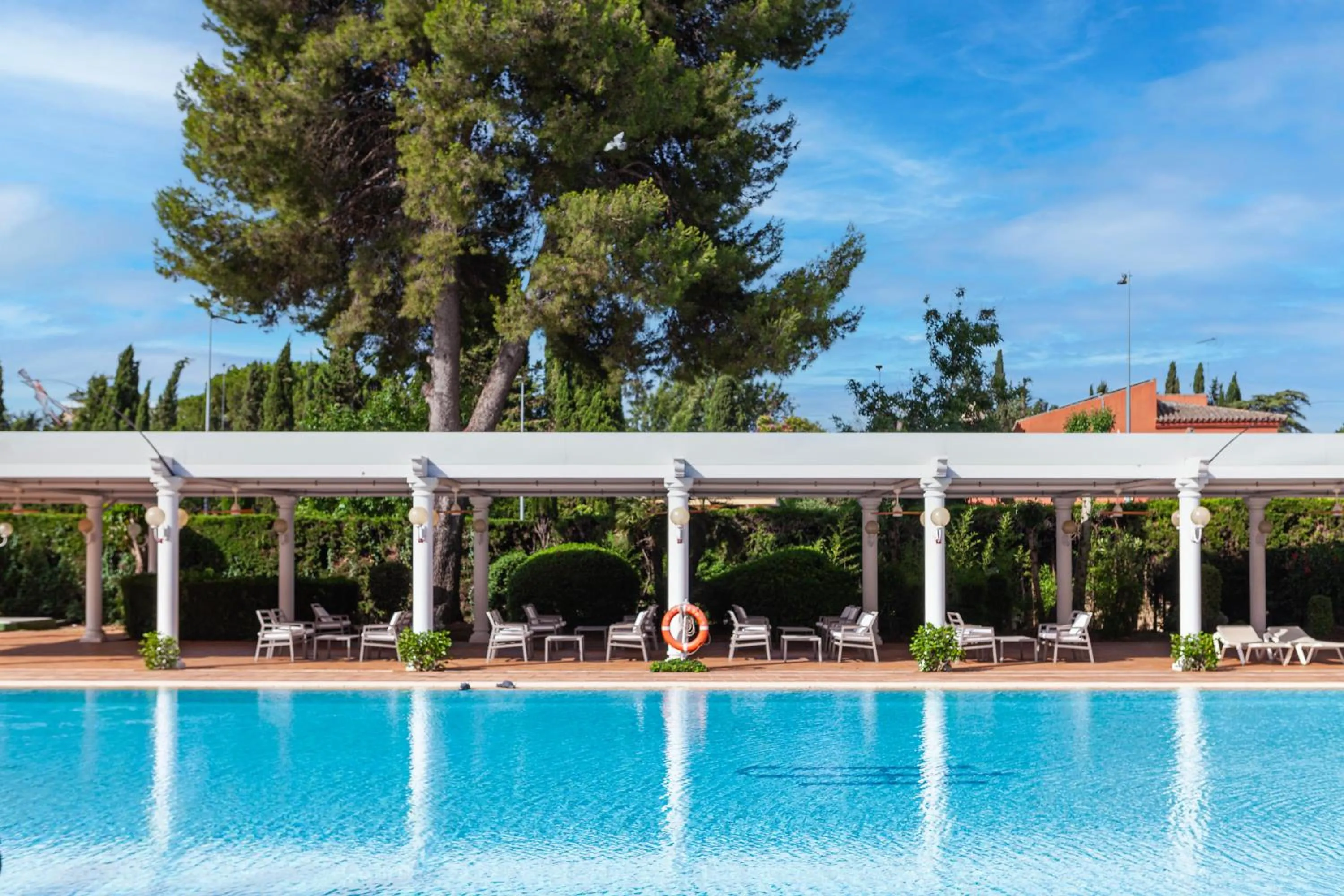 Swimming pool in Hotel Jerez & Spa
