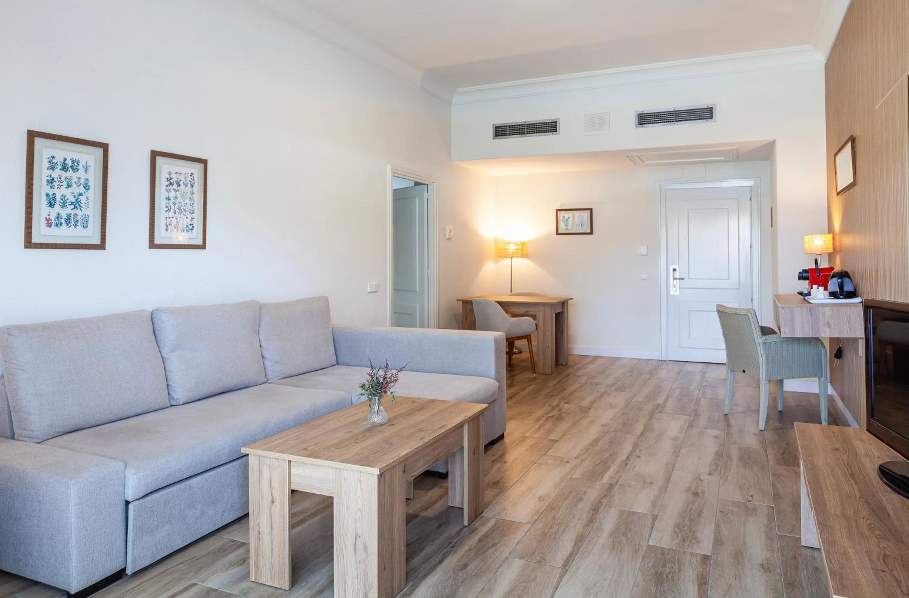 Living room in Hotel Jerez & Spa