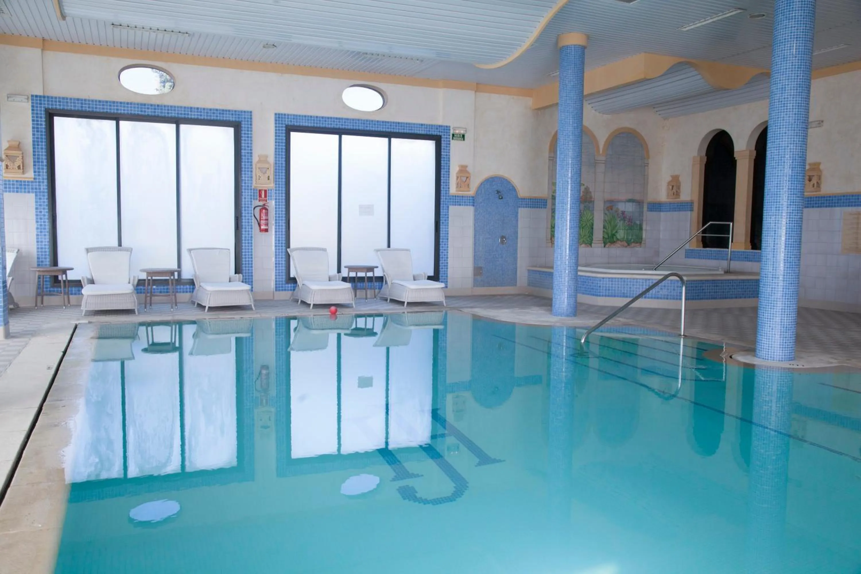 Swimming pool in Hotel Jerez & Spa