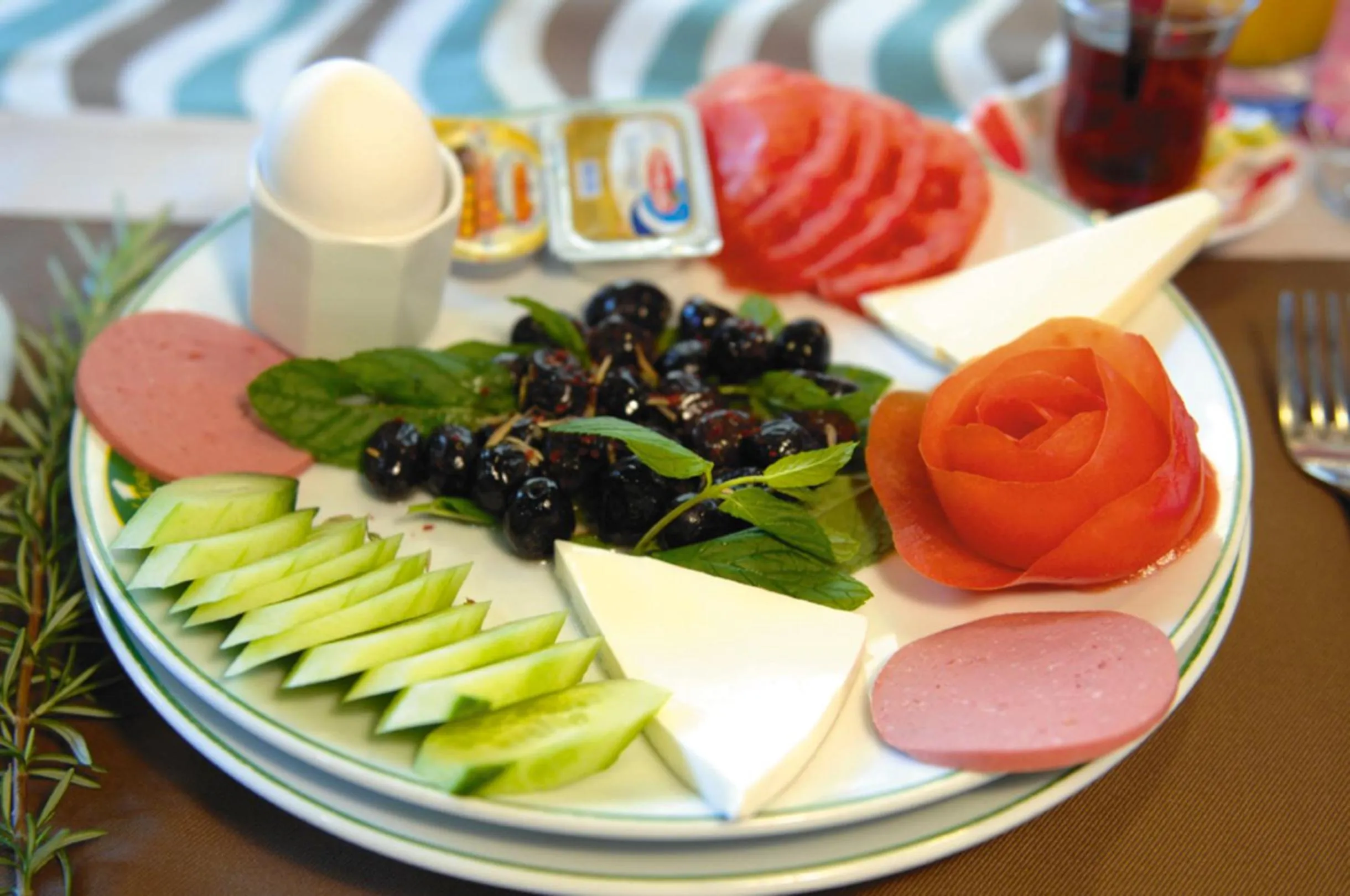 Breakfast in Plus Hotel & Private Transportation İstanbul Airport-By Loft