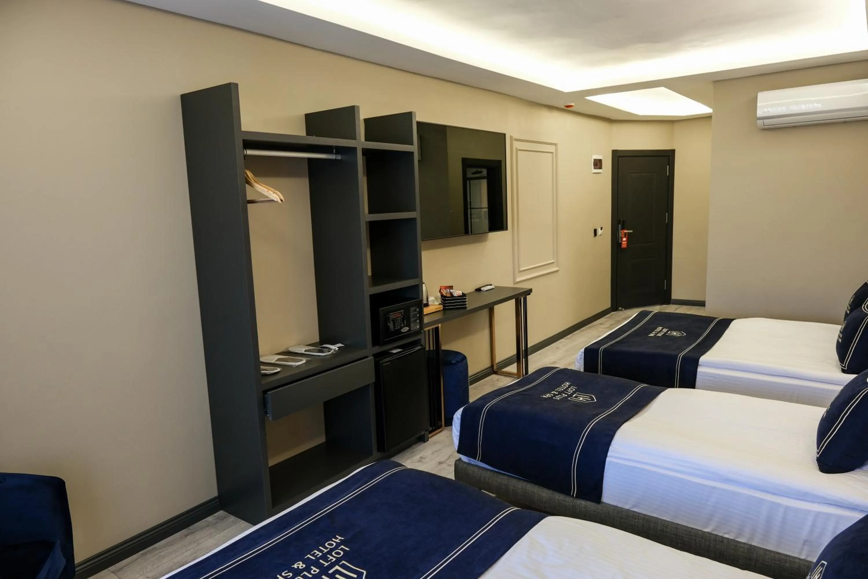 Massage, Bed in Plus Hotel & Private Transportation İstanbul Airport-By Loft