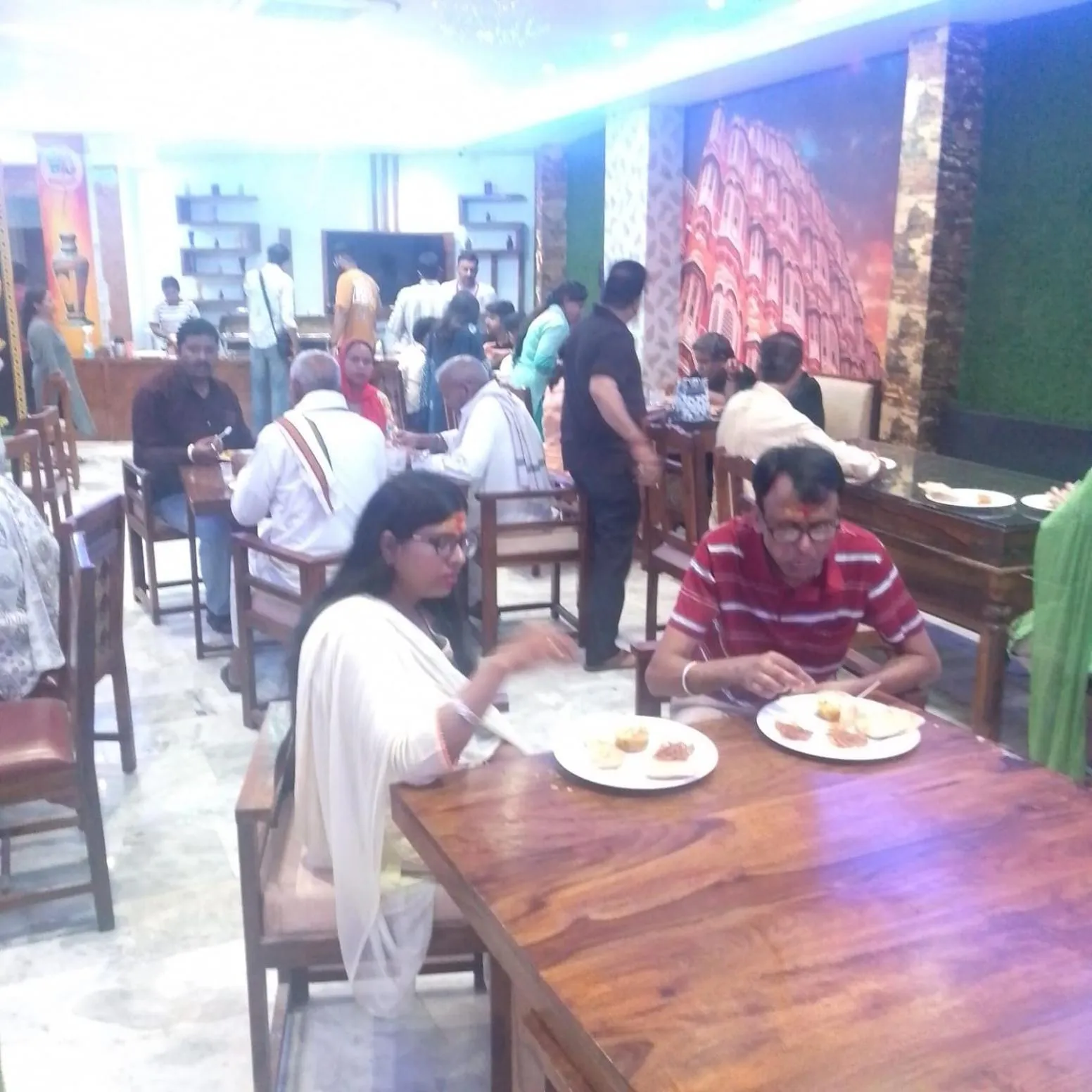 Restaurant/places to eat in Hotel Blue Lemon