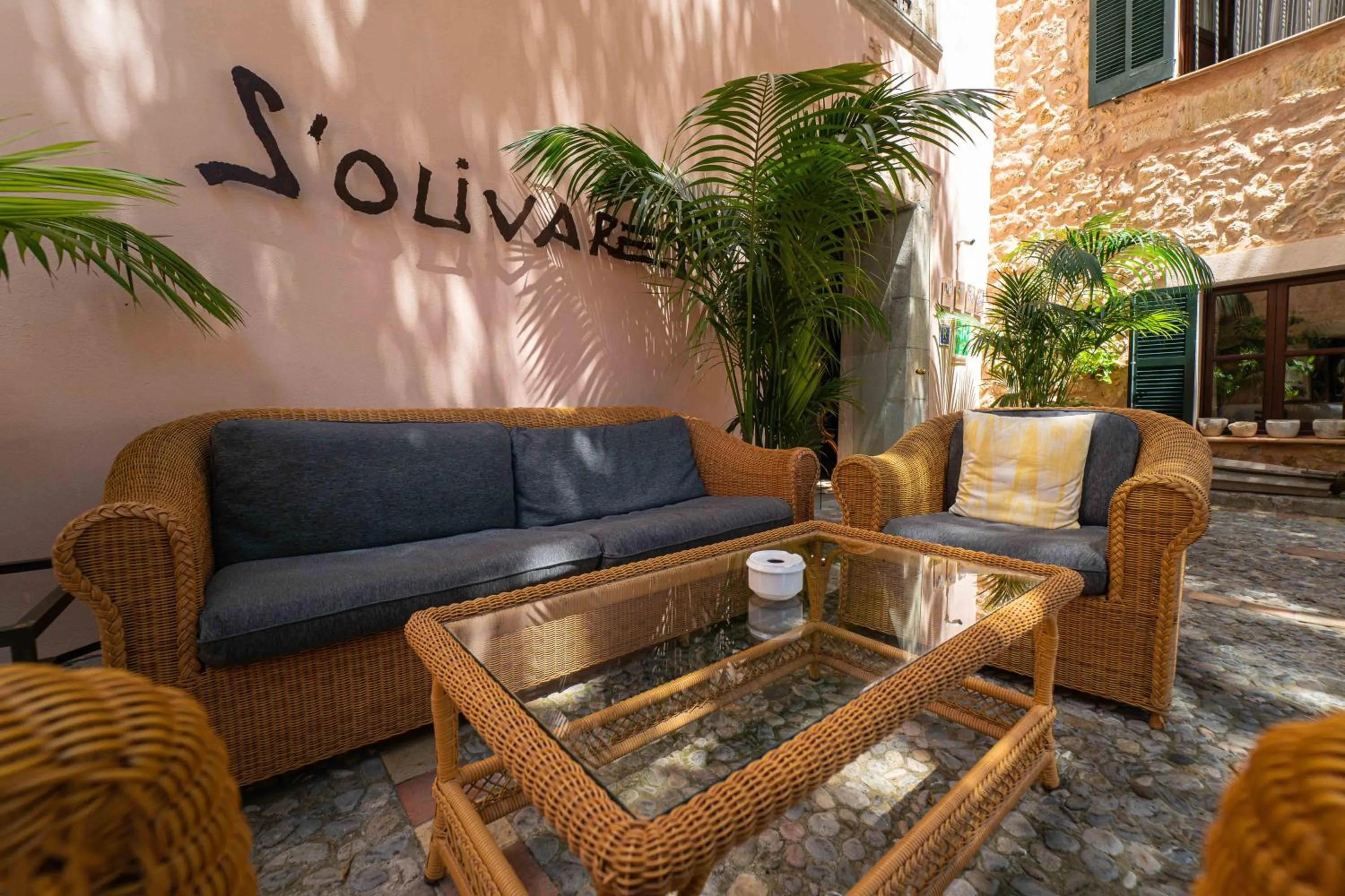 Patio in Hotel Rural S'Olivaret & Spa